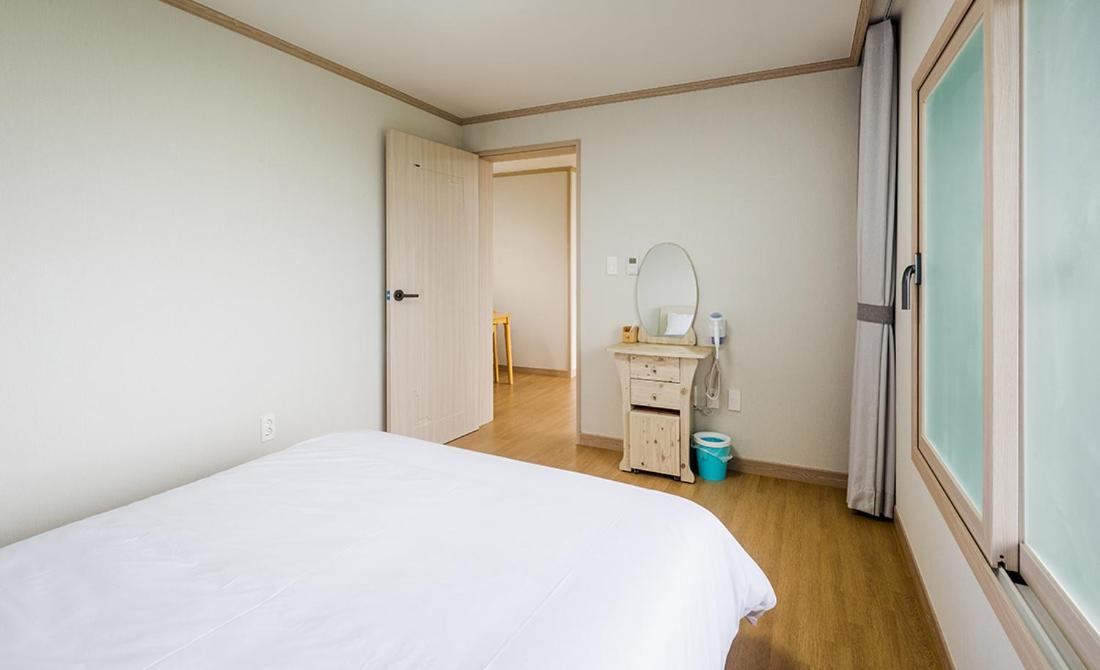 Suite - Photo 2