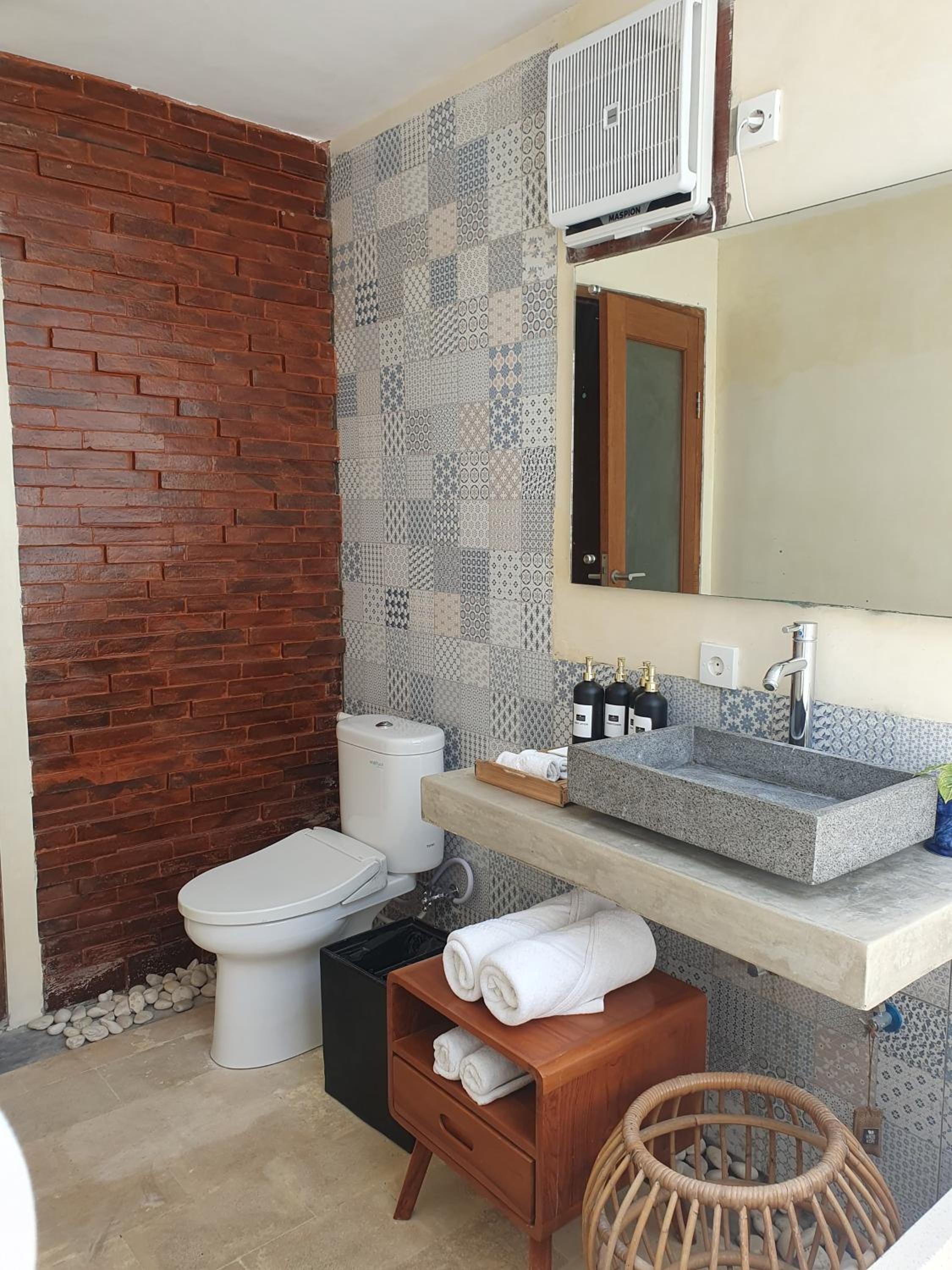 One Bedroom Joglo Villa - Photo 61