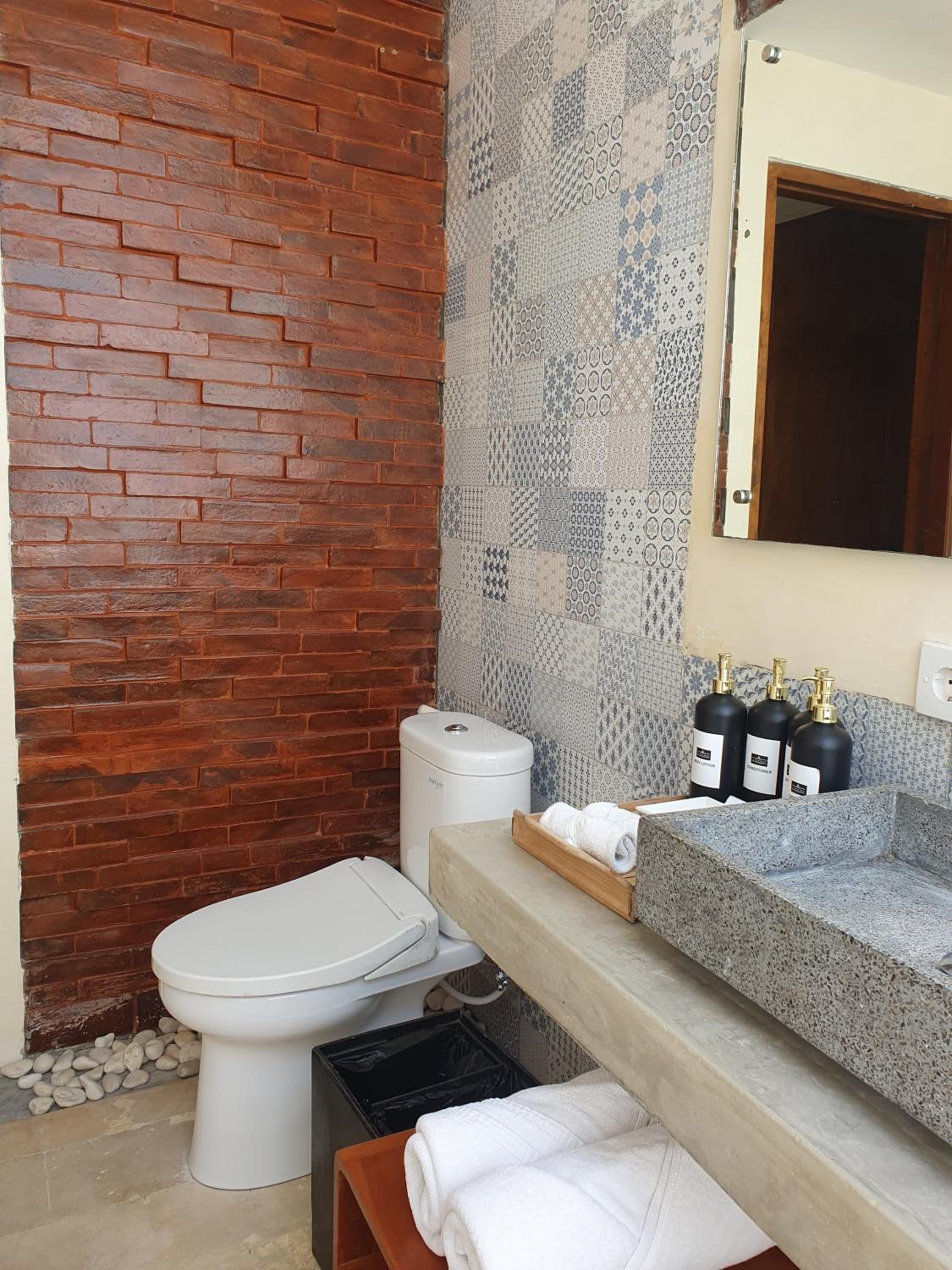 One Bedroom Joglo Villa - Photo 56