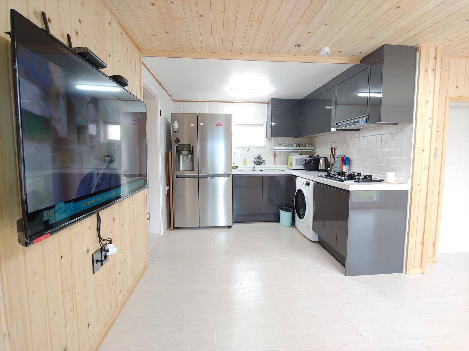 Standard Studio - Photo 5