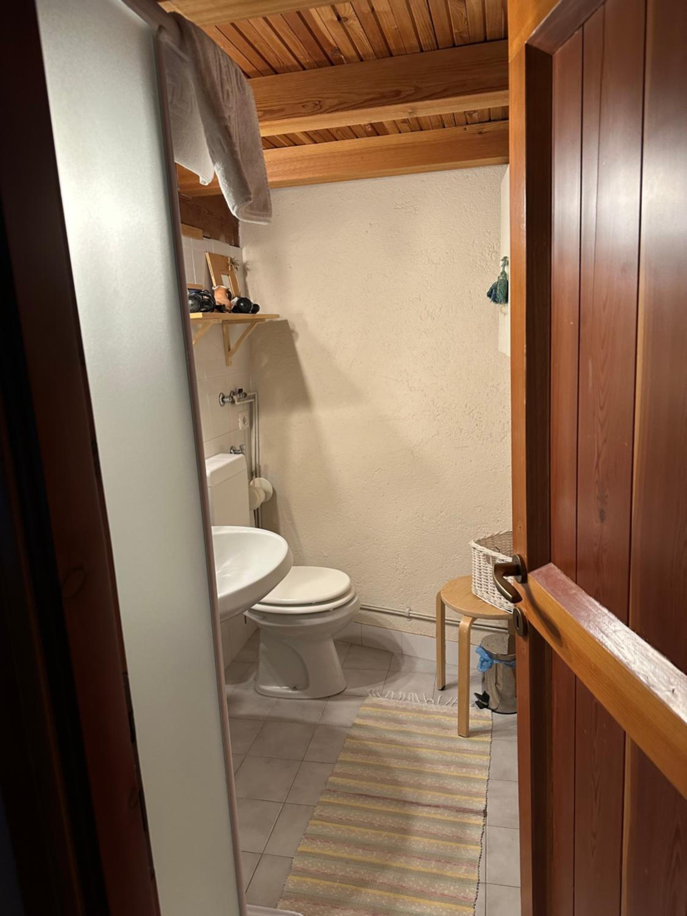 Two-Bedroom House - Photo 8
