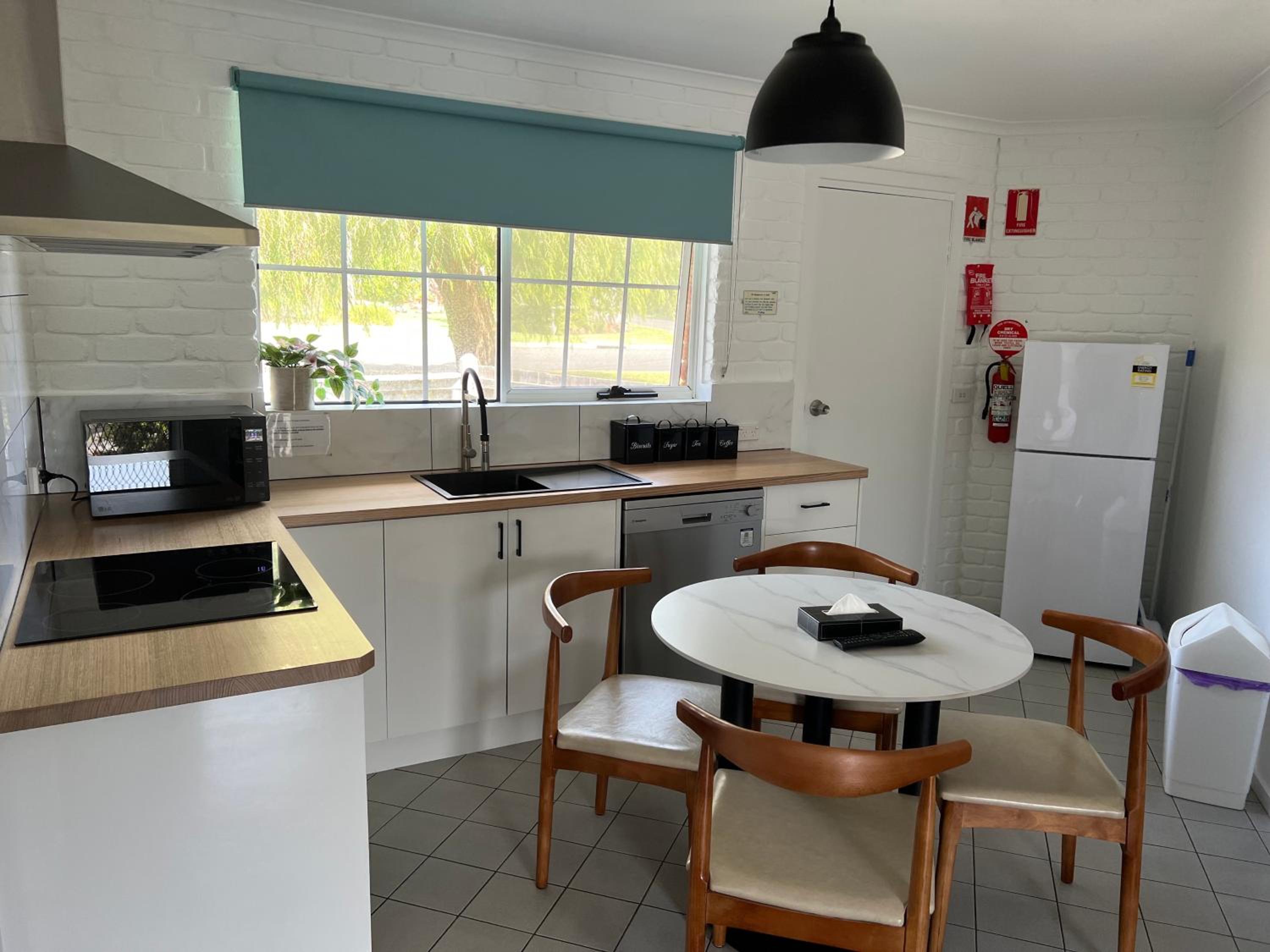 Two-Bedroom Apartment - Photo 9