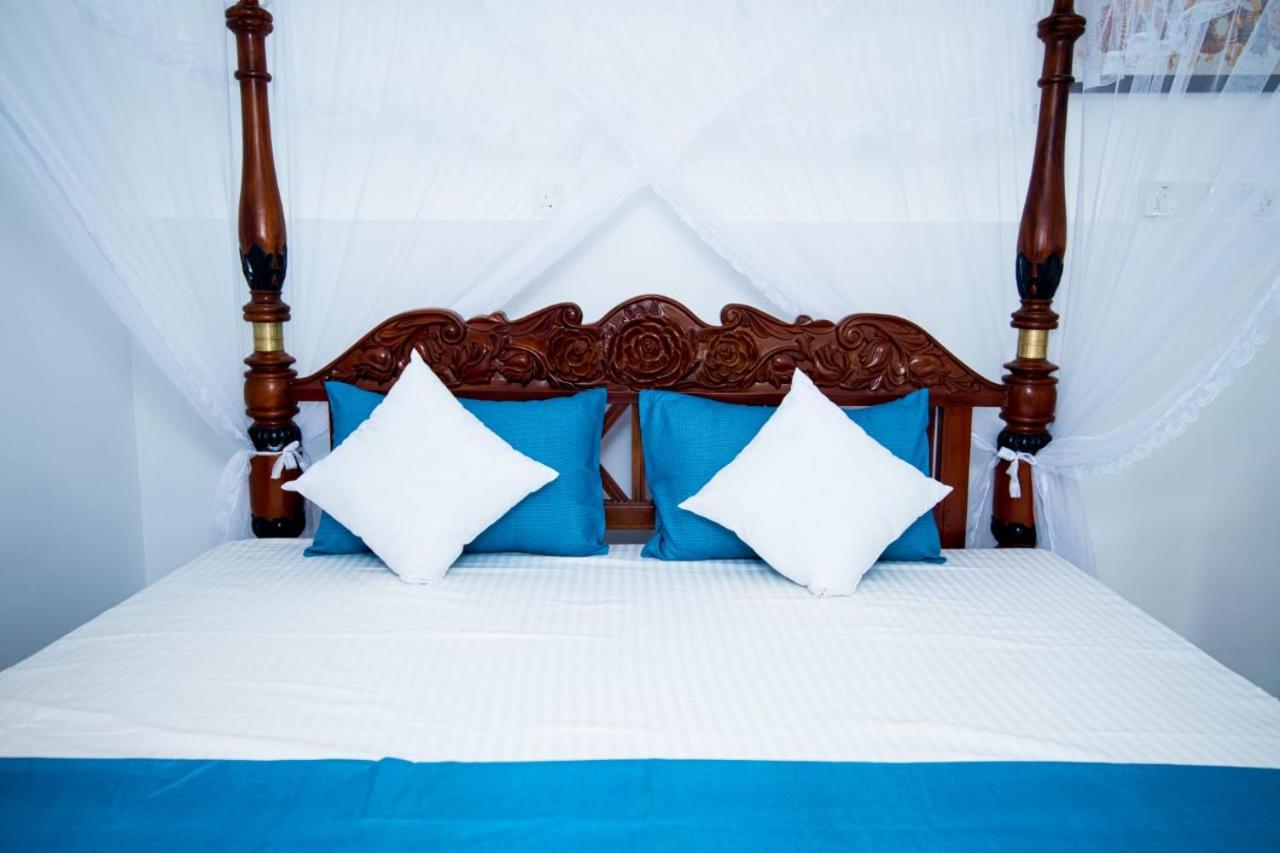 Deluxe Suite with Sea View