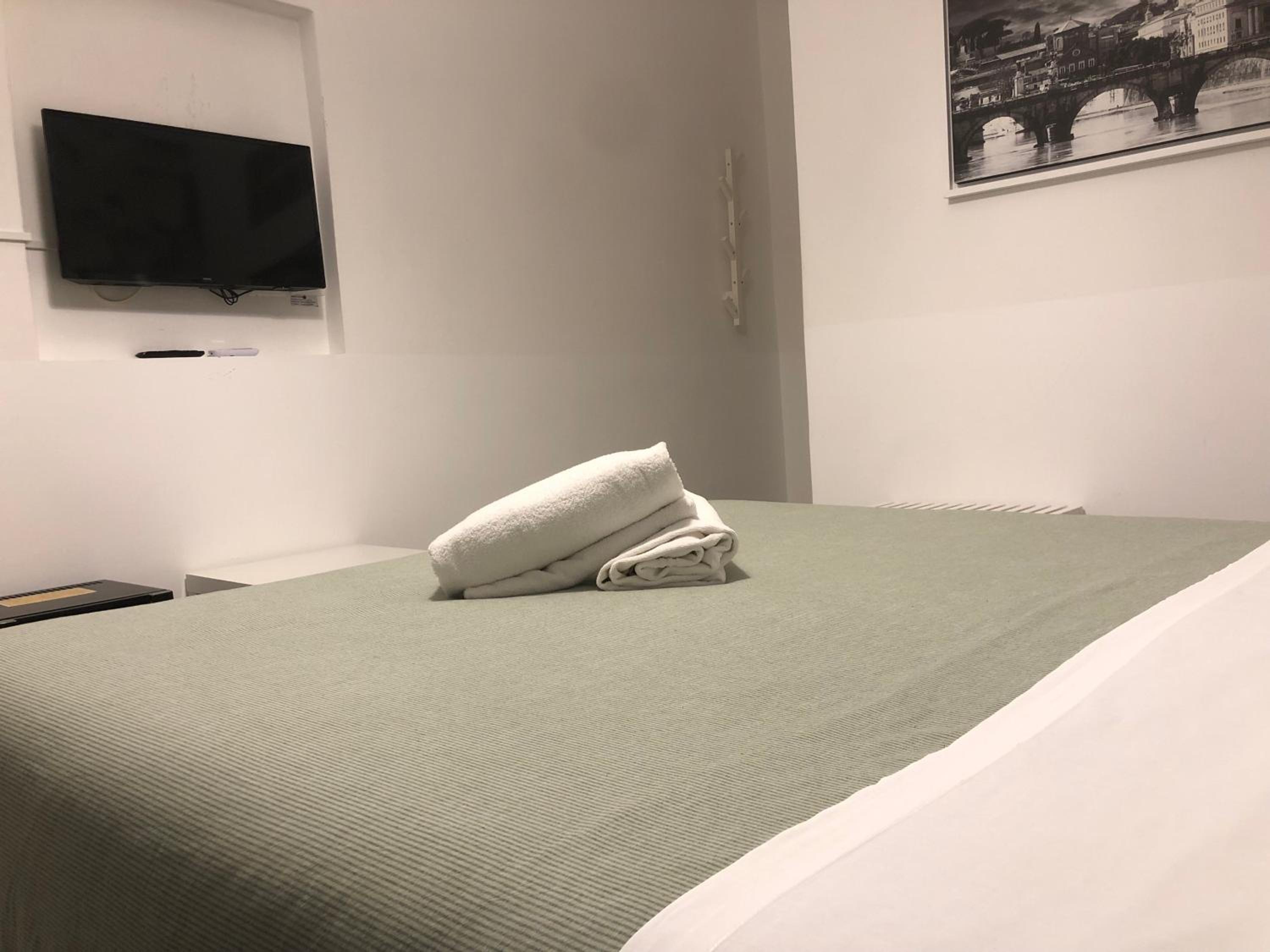 Superior King Room photo 2