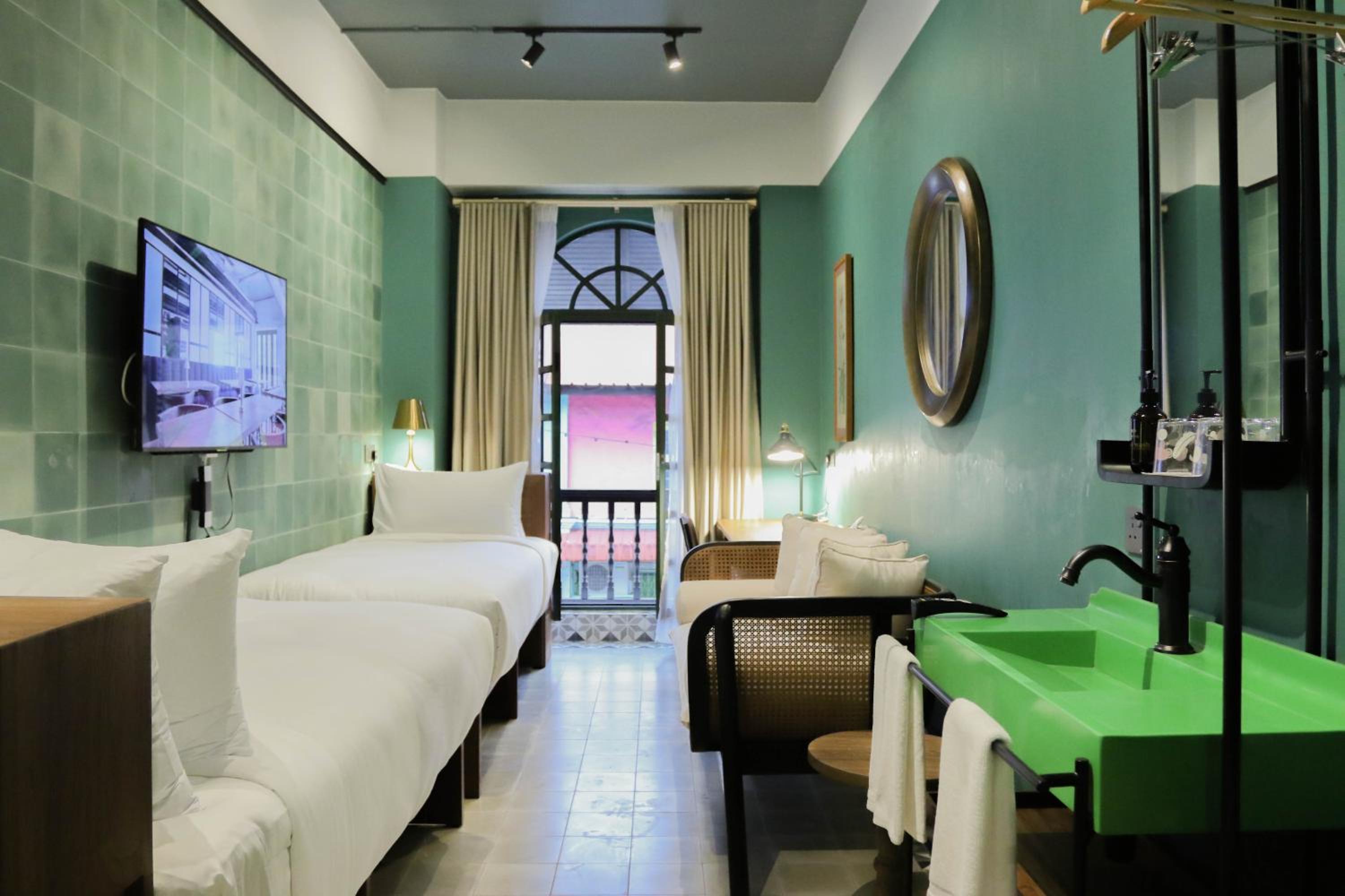 Deluxe Twin Room - Photo 1