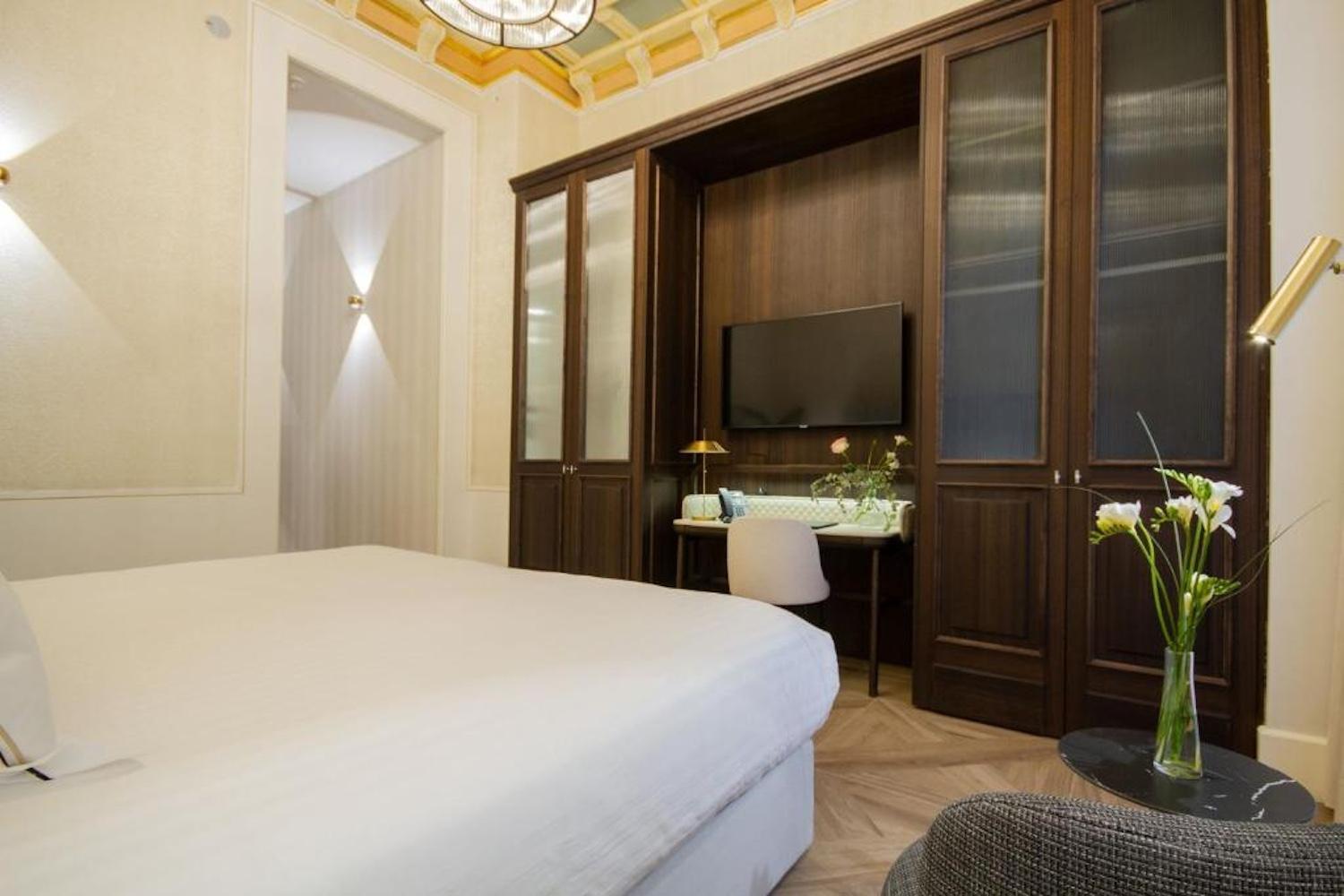 Double Room - Photo 3