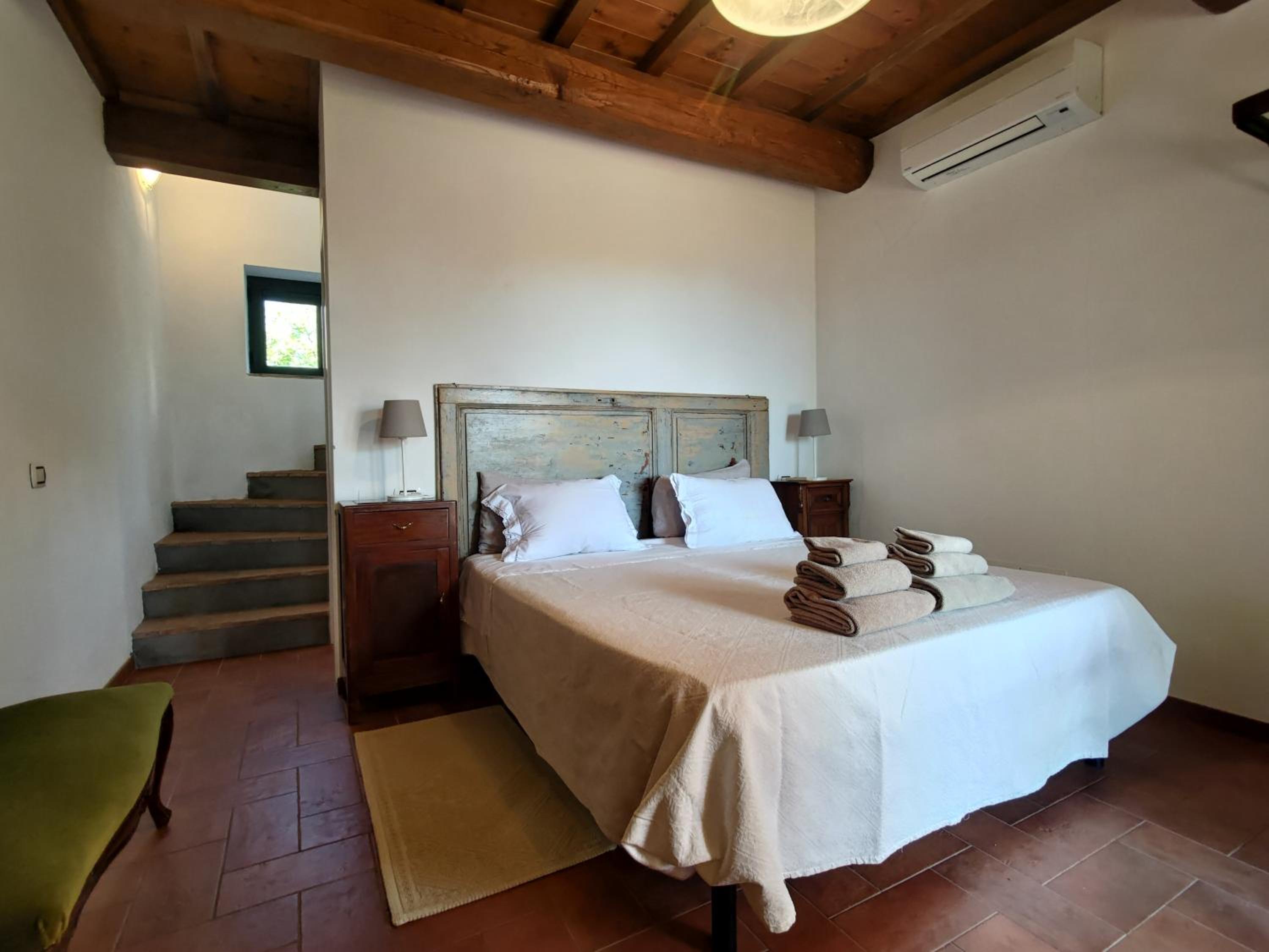 Maisonette photo 1