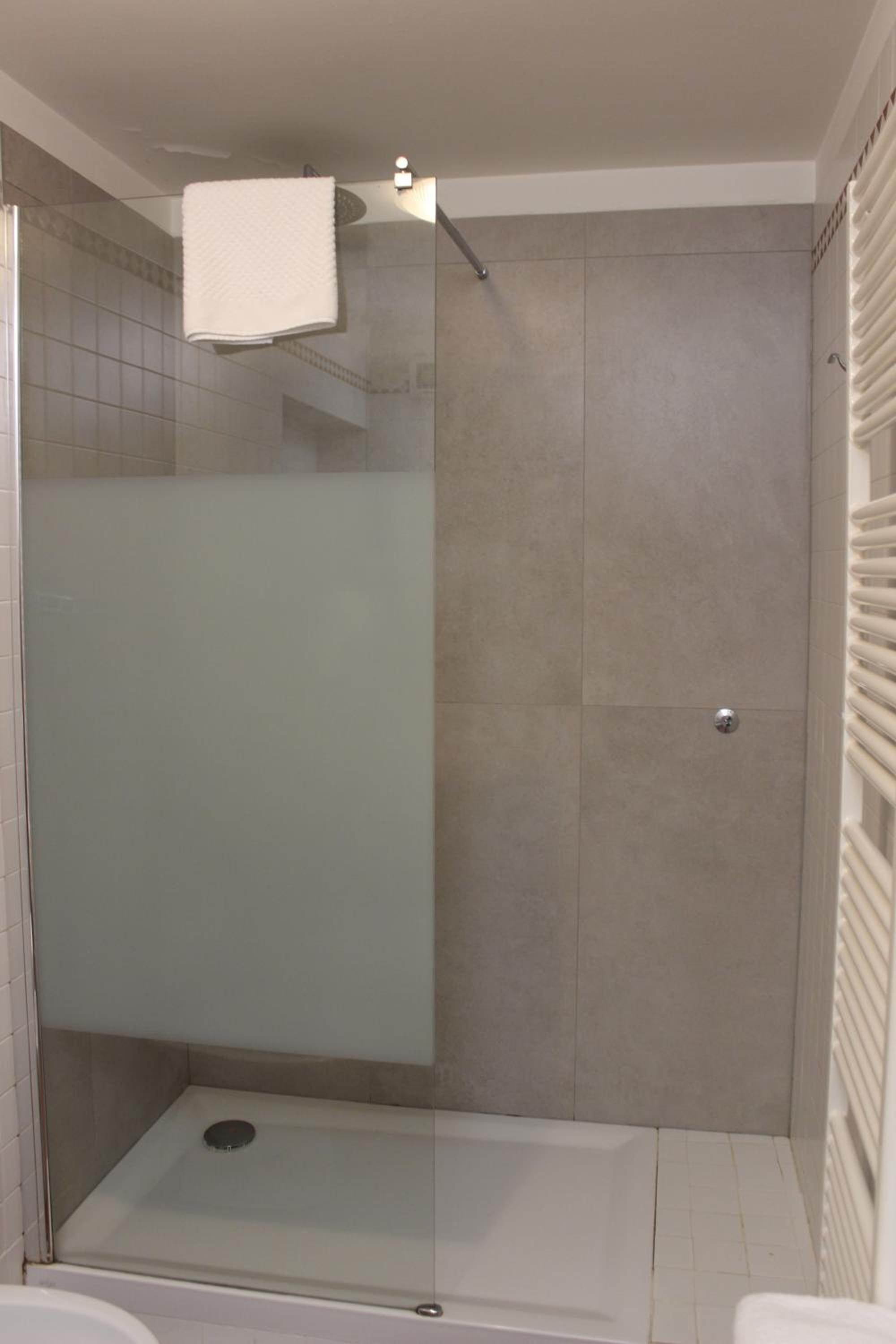 Business Apartment - Dependence thumbnail 6