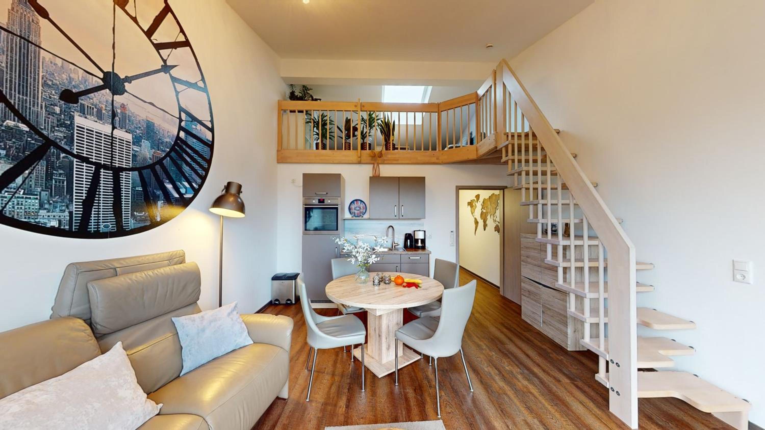 Apartment with Balcony photo 1
