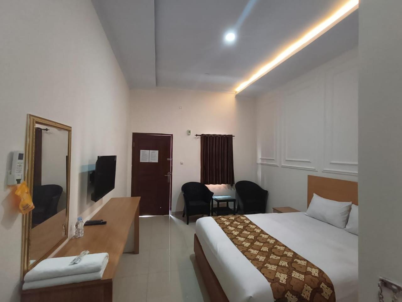 Deluxe Double Room - Photo 7
