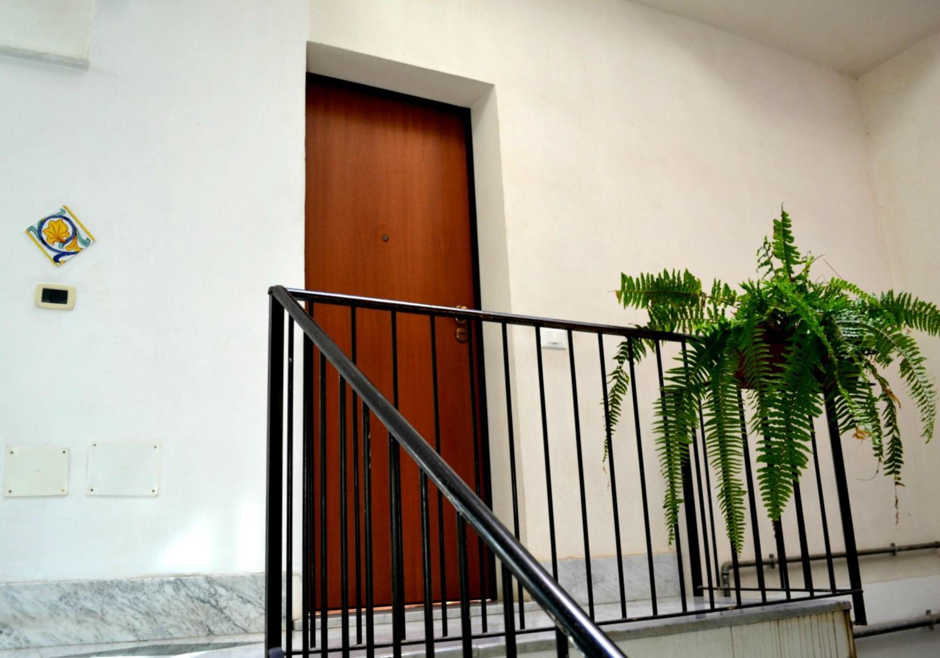 Studio - Photo 14