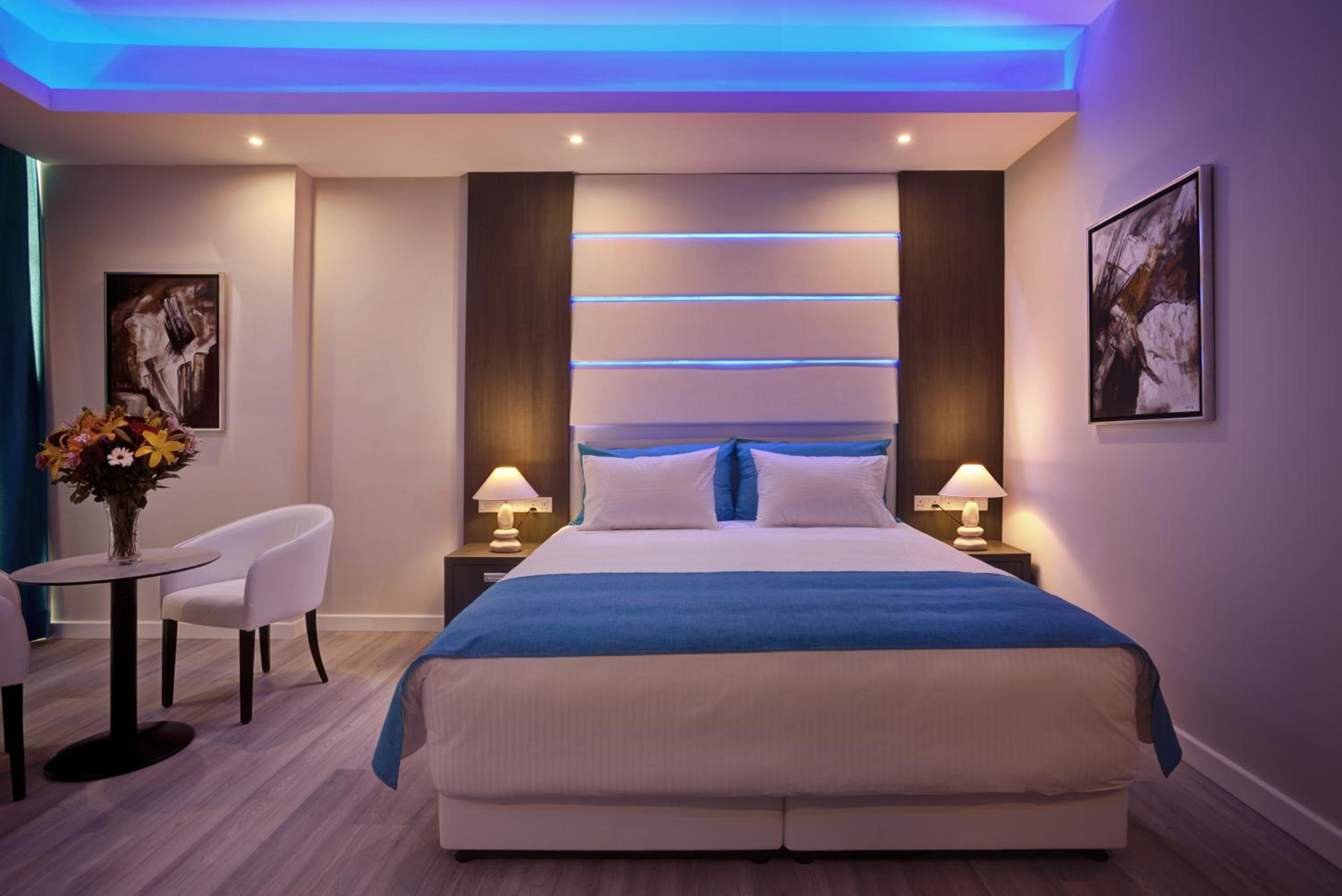 Standard Double or Twin Room photo 3