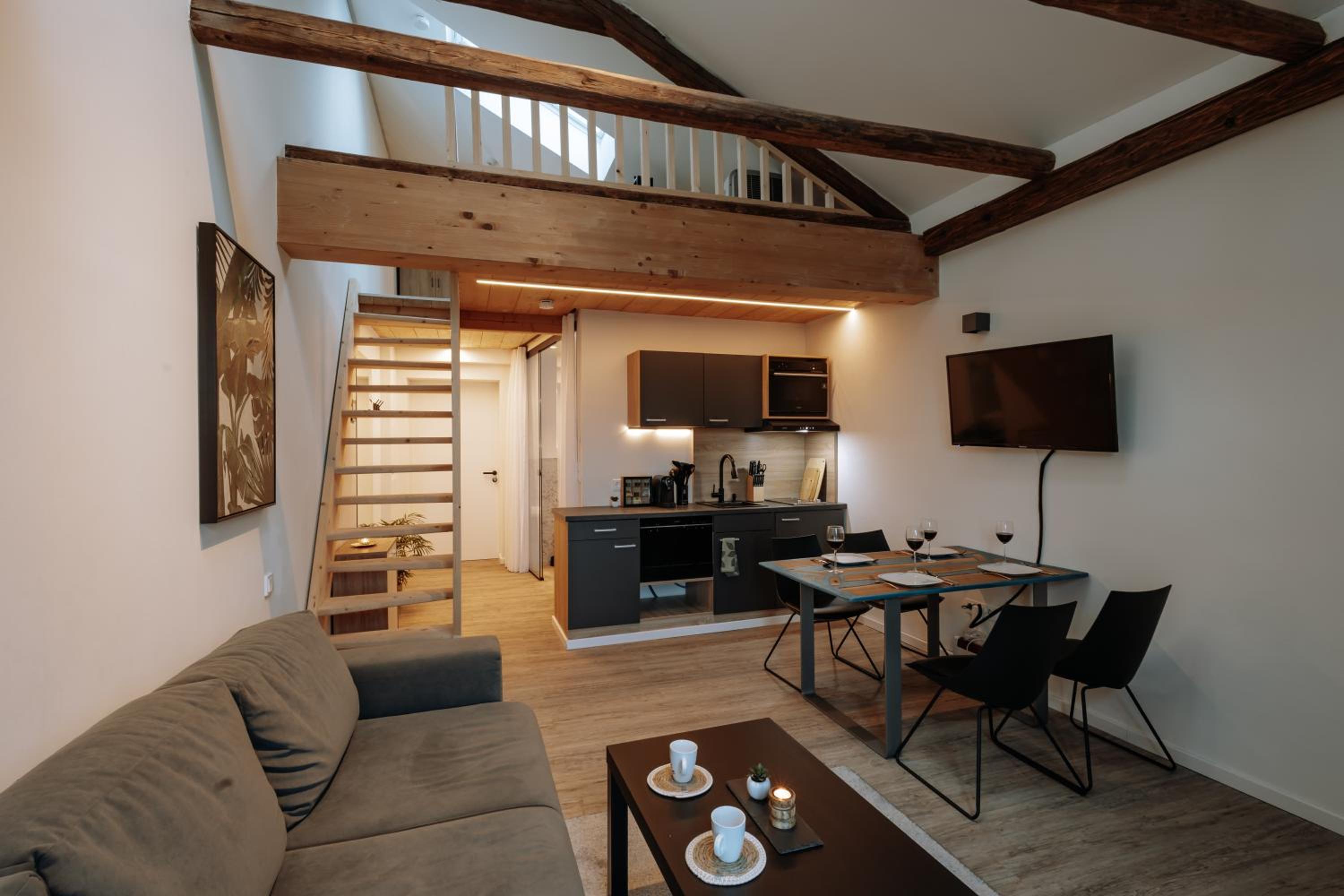 Apartment With Balcony photo 1