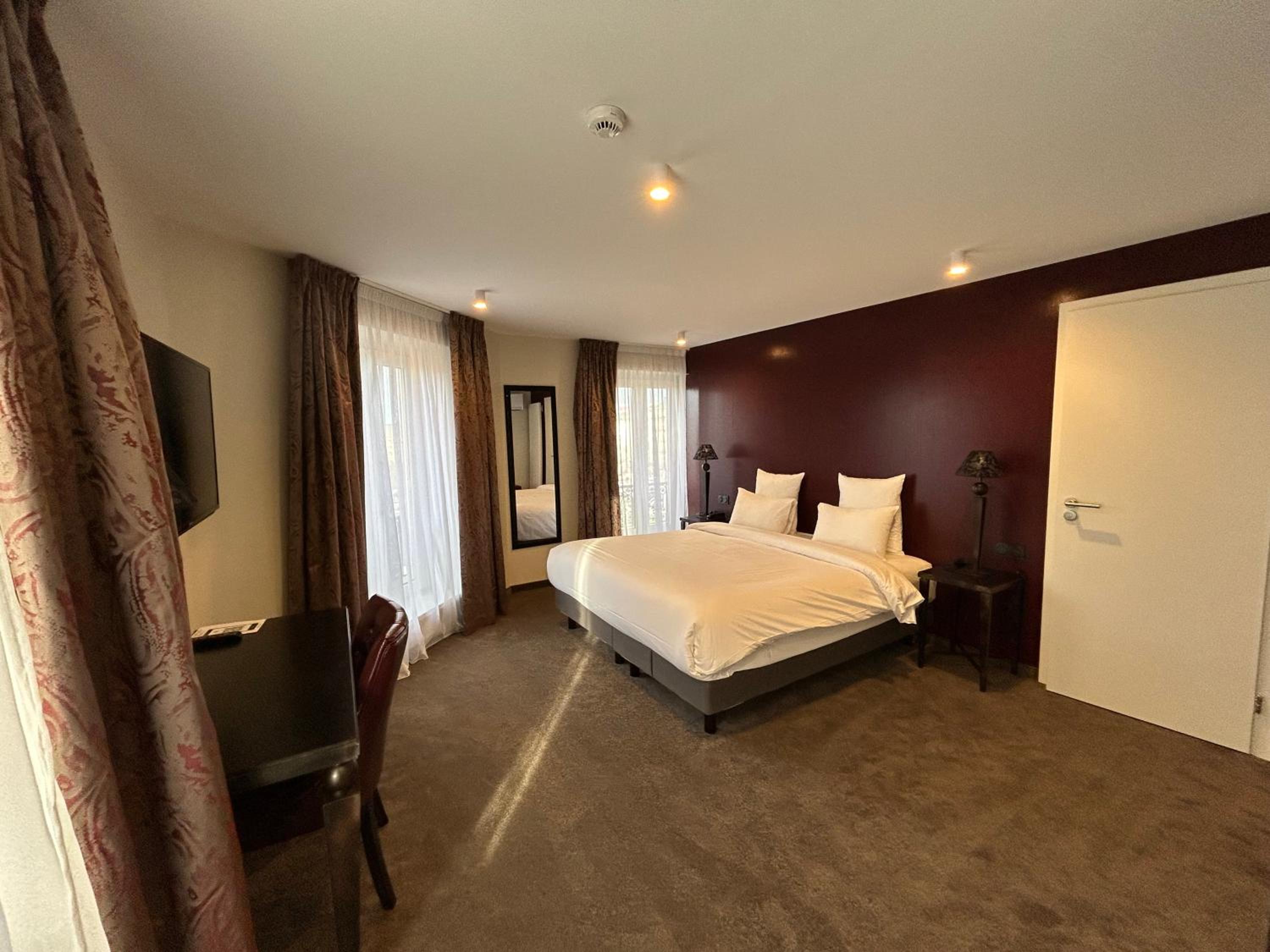 Renovated Privilege Double Room 