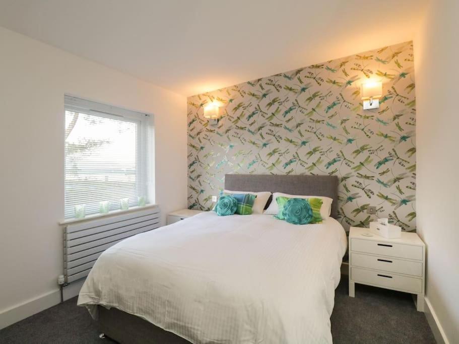 Four-Bedroom House photo 1