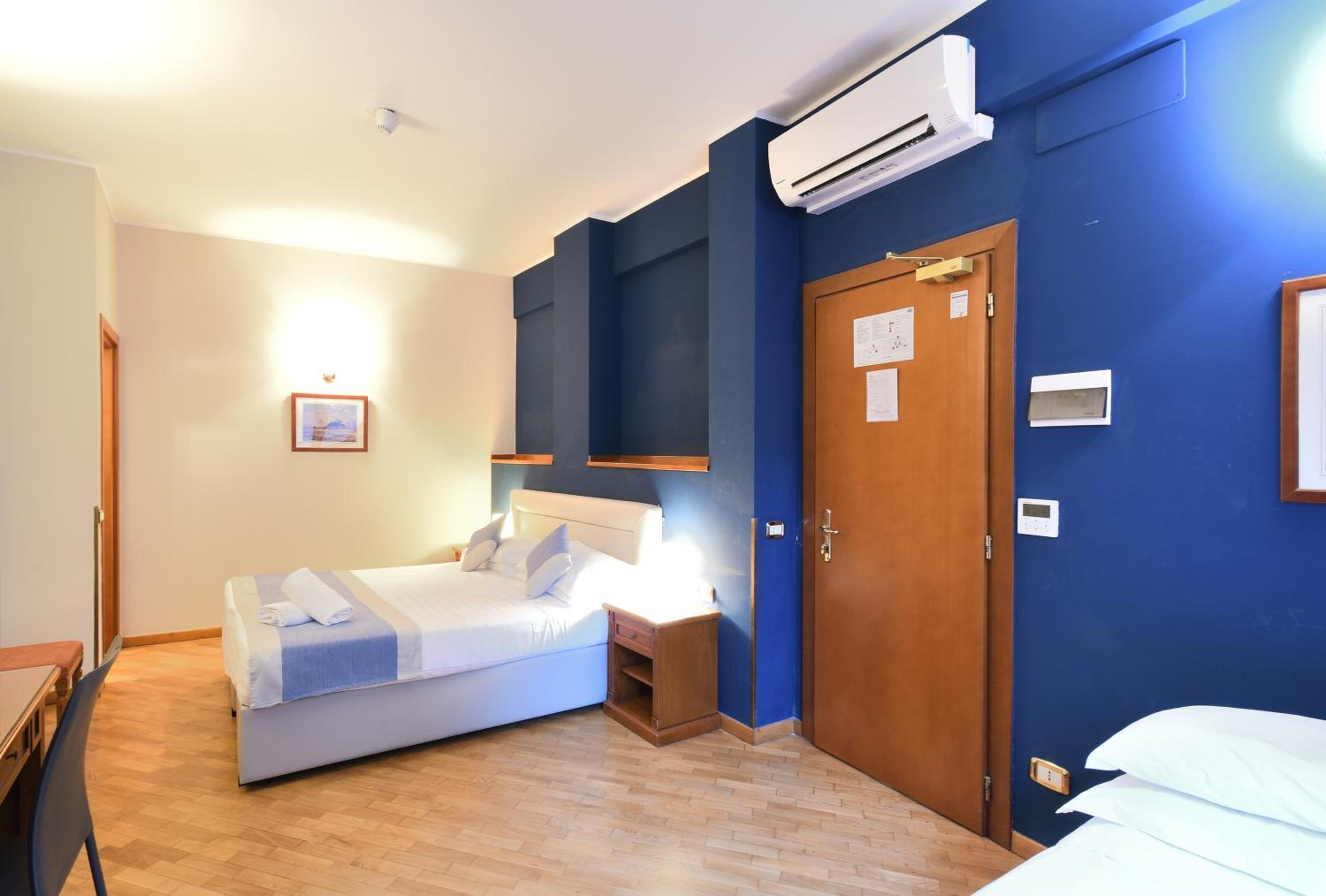 Triple Room - Photo 3