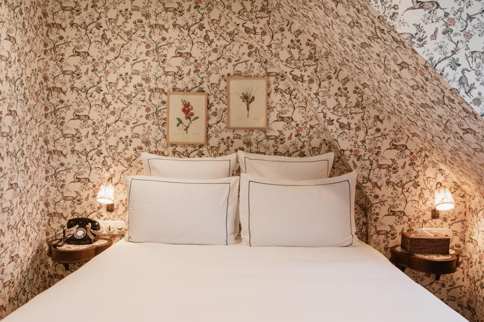 LES HARAS – TINY ROOM, 1 Queen bed, attic room - Photo 3
