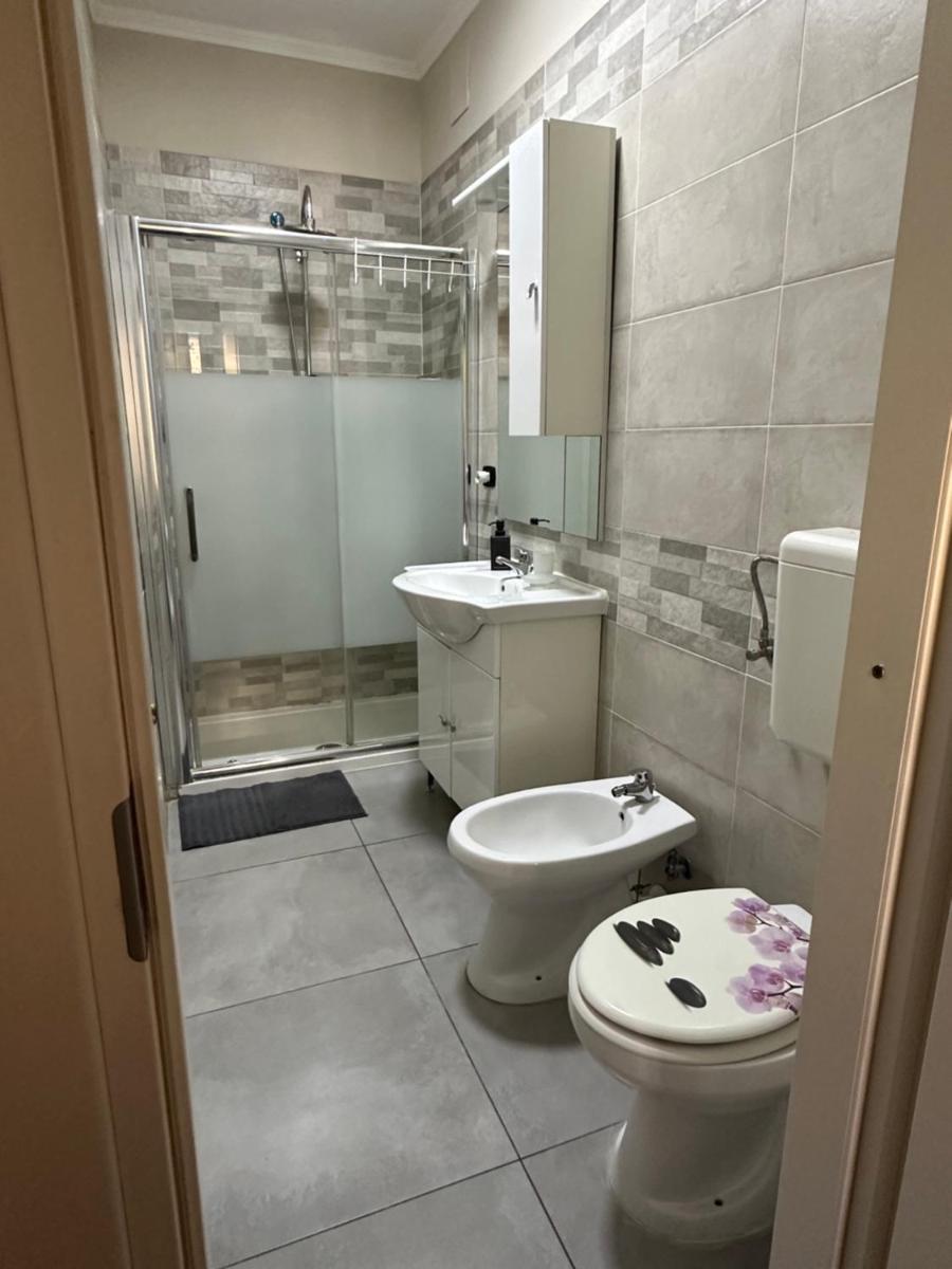 Large Double Room photo 1