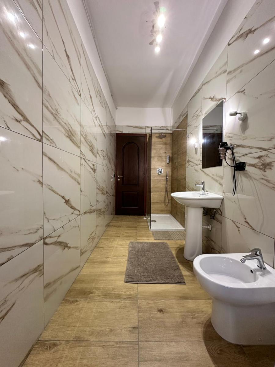 Standard Double Room with Shared Bathroom photo 1