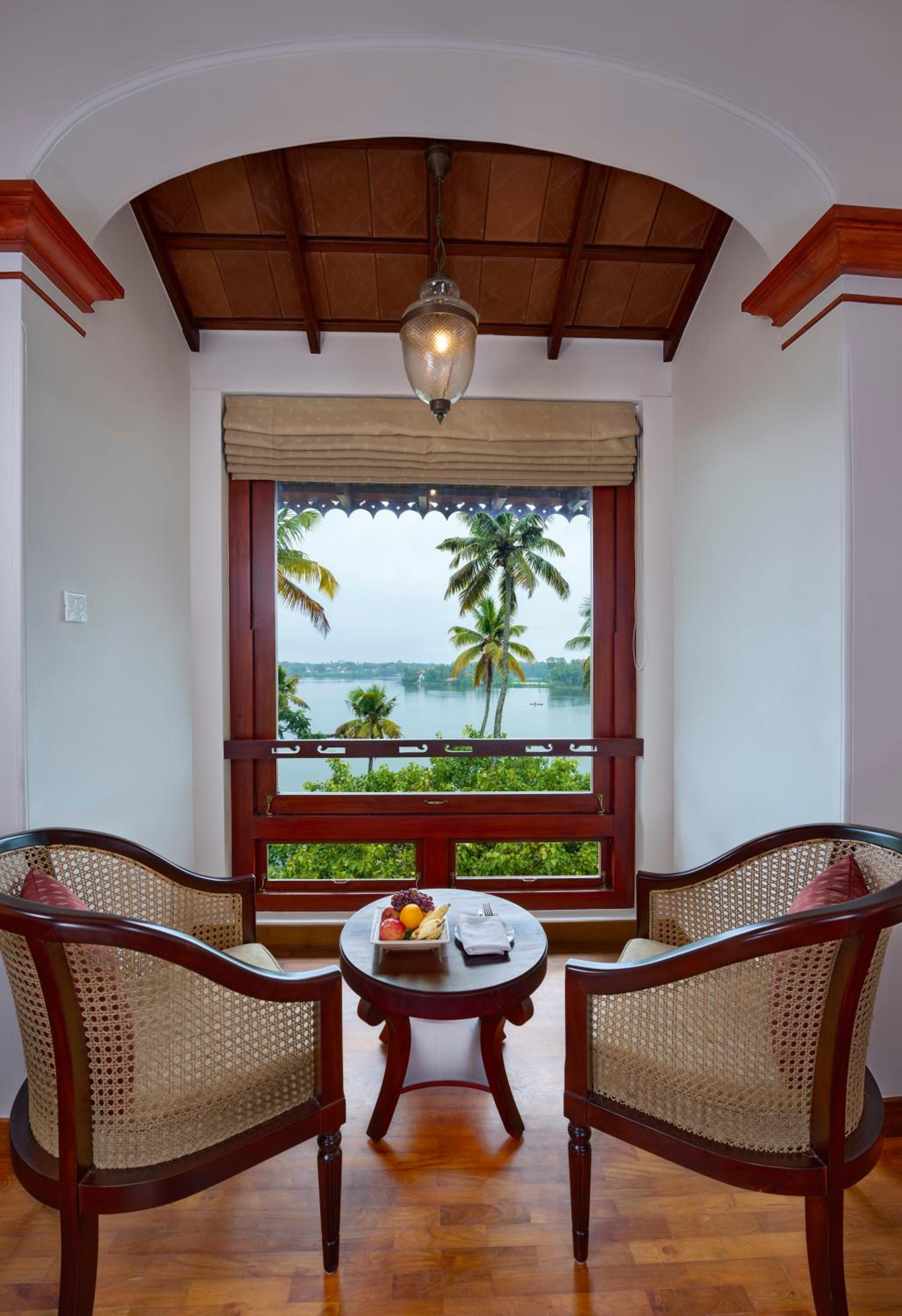 Grand Heritage Lake View Twin