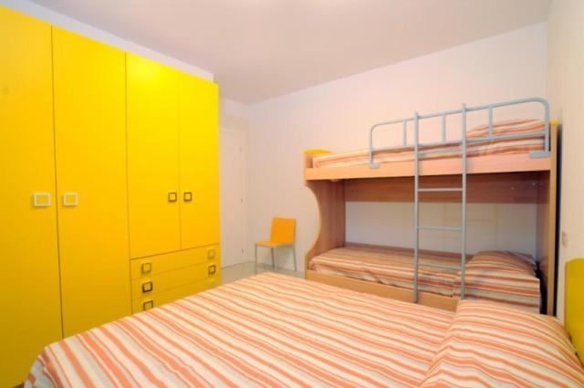 Superior One-Bedroom Apartment - Photo 6