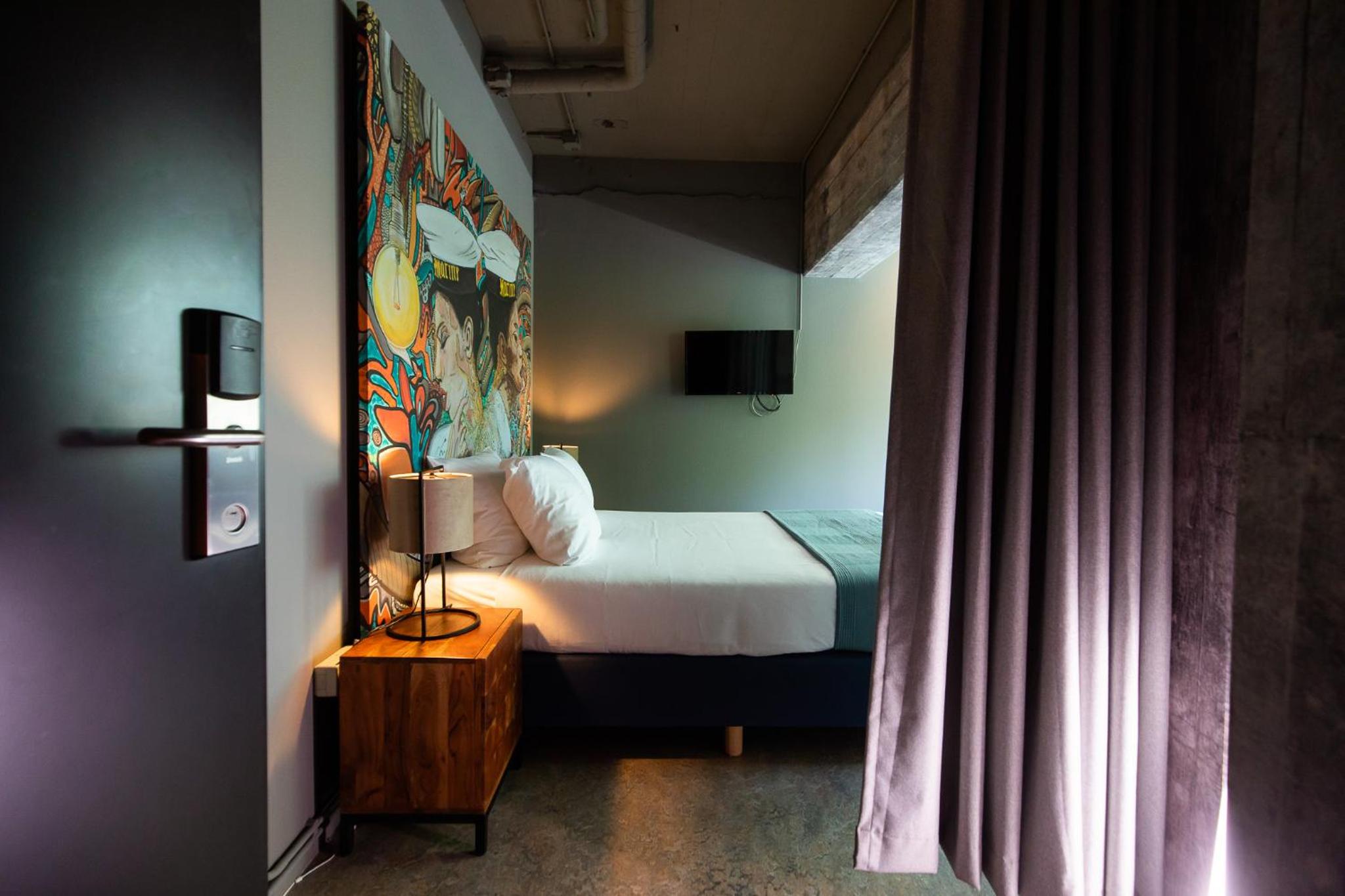 Deluxe King Room photo 1