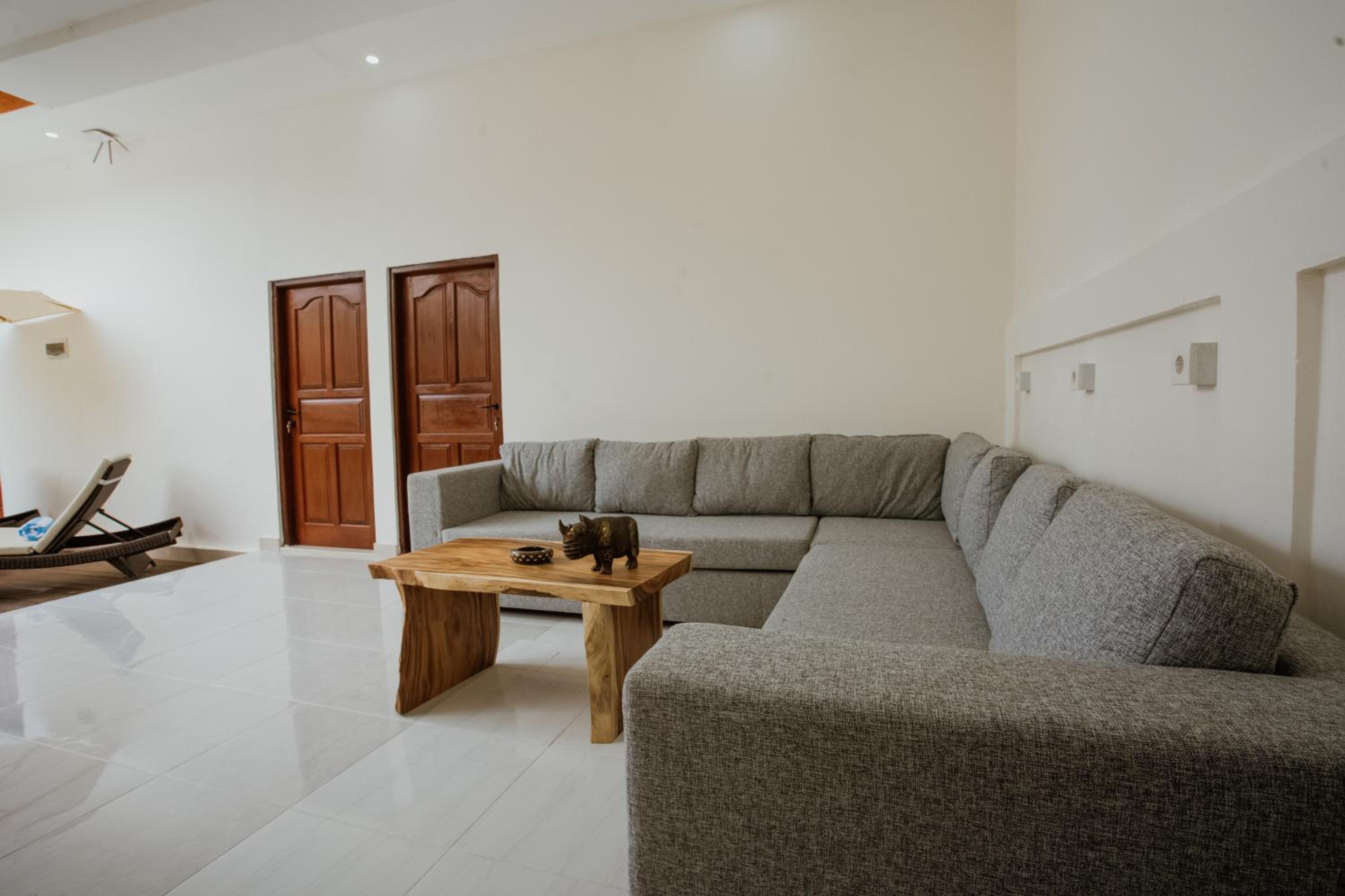 Three-Bedroom Villa with Private Pool photo 3