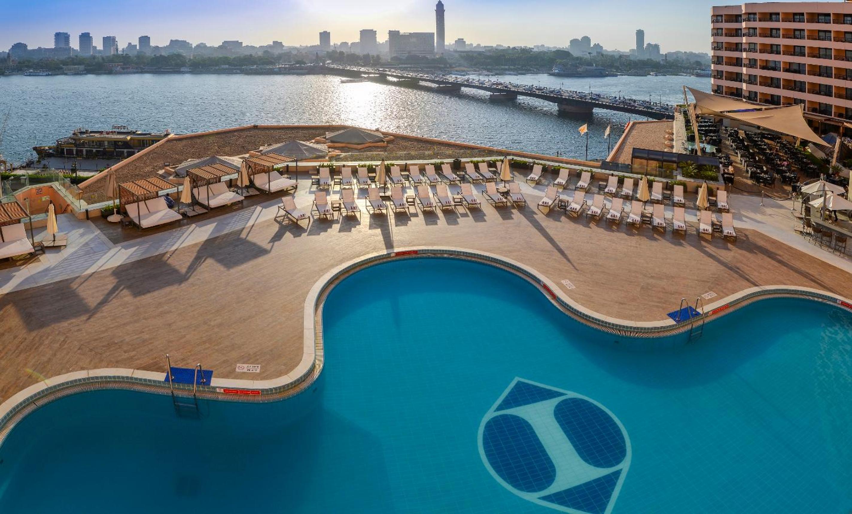 Club Intercontinental Room River View with Lounge Access thumbnail 6