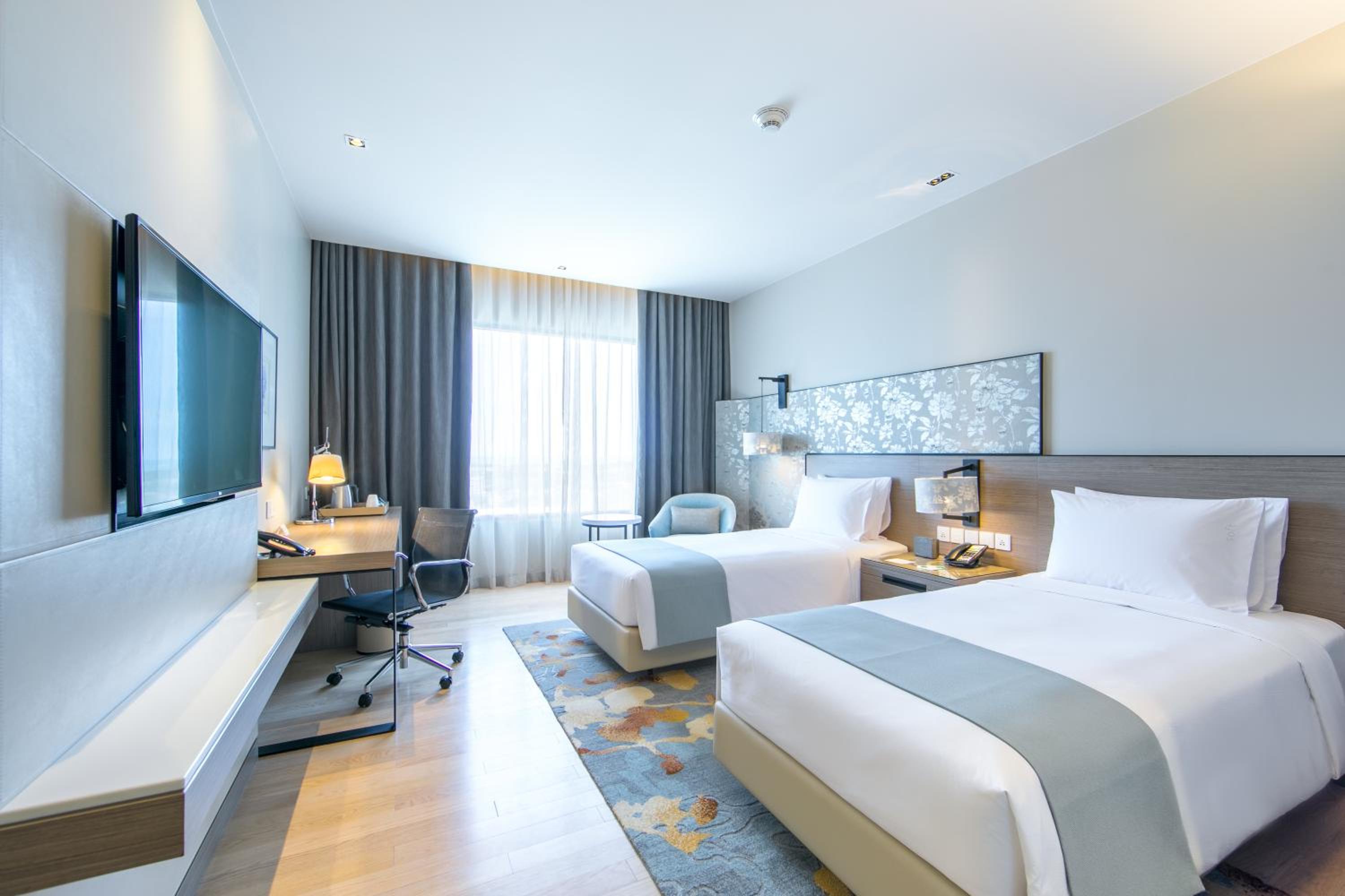 2 Single Premium Sea View High Floor