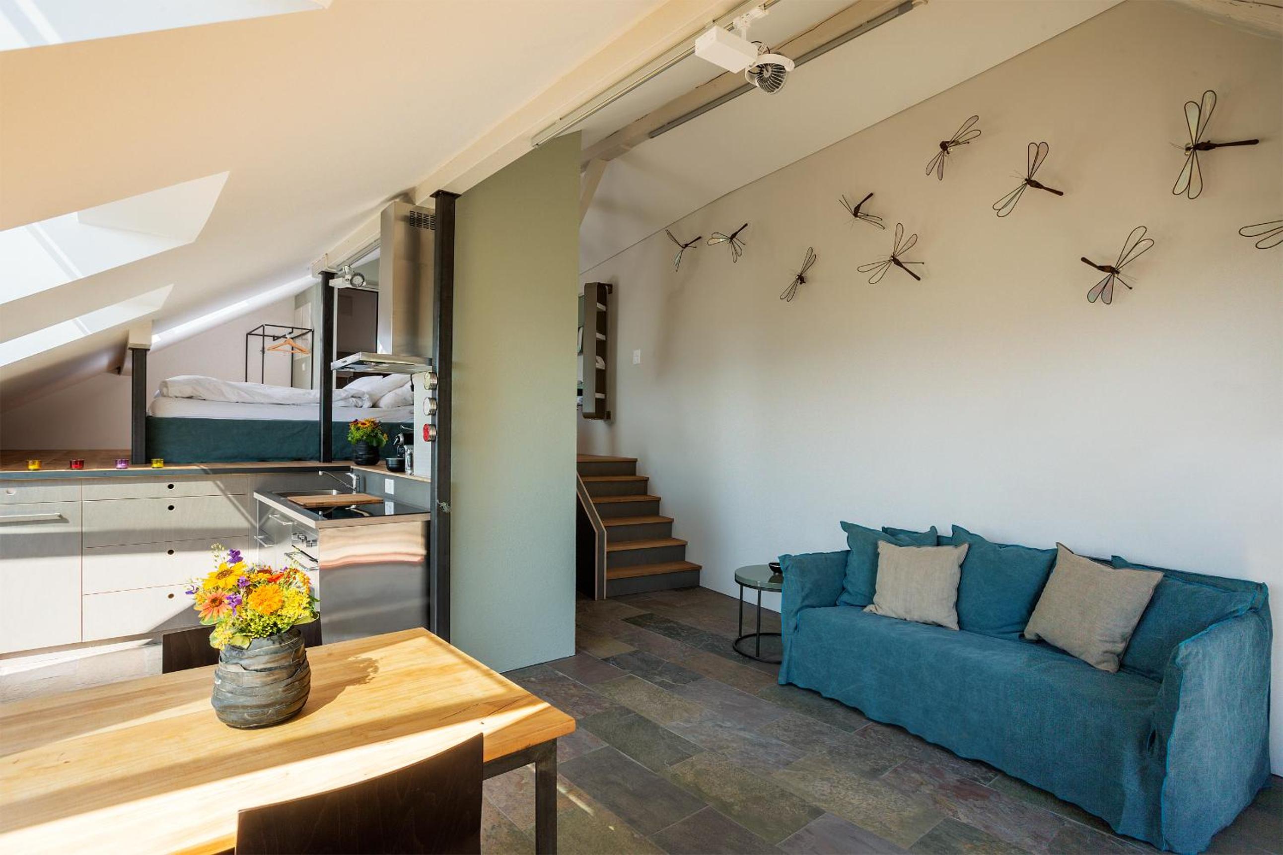Studio - Split Level photo 1