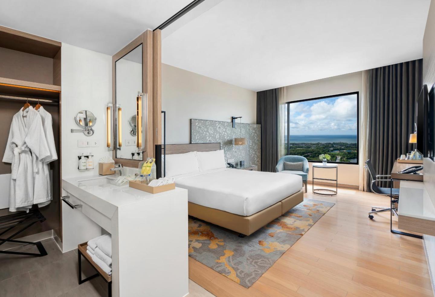 Standard King Room - High Floor