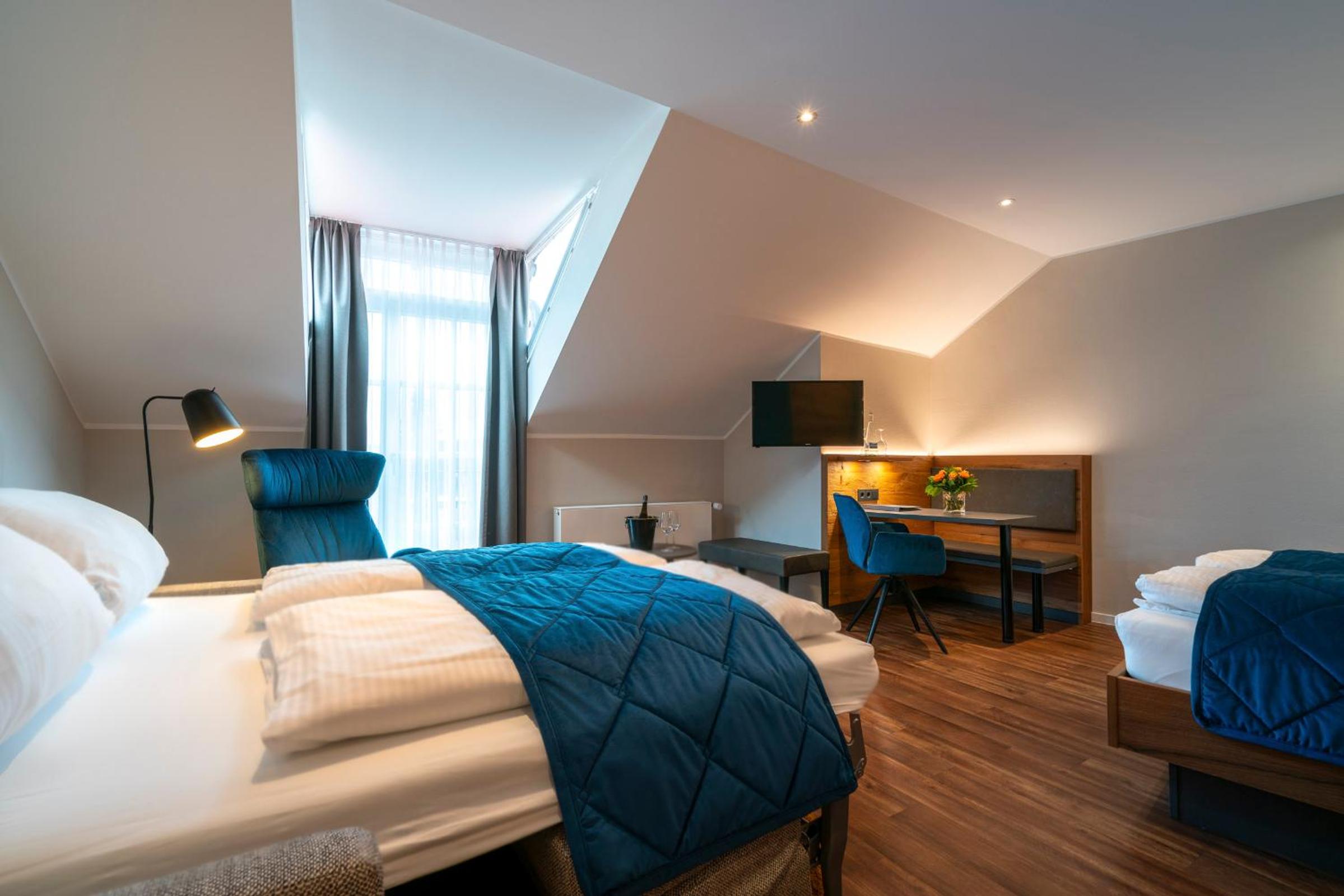 Gutshaus Doppelzimmer mit Balkon photo 2