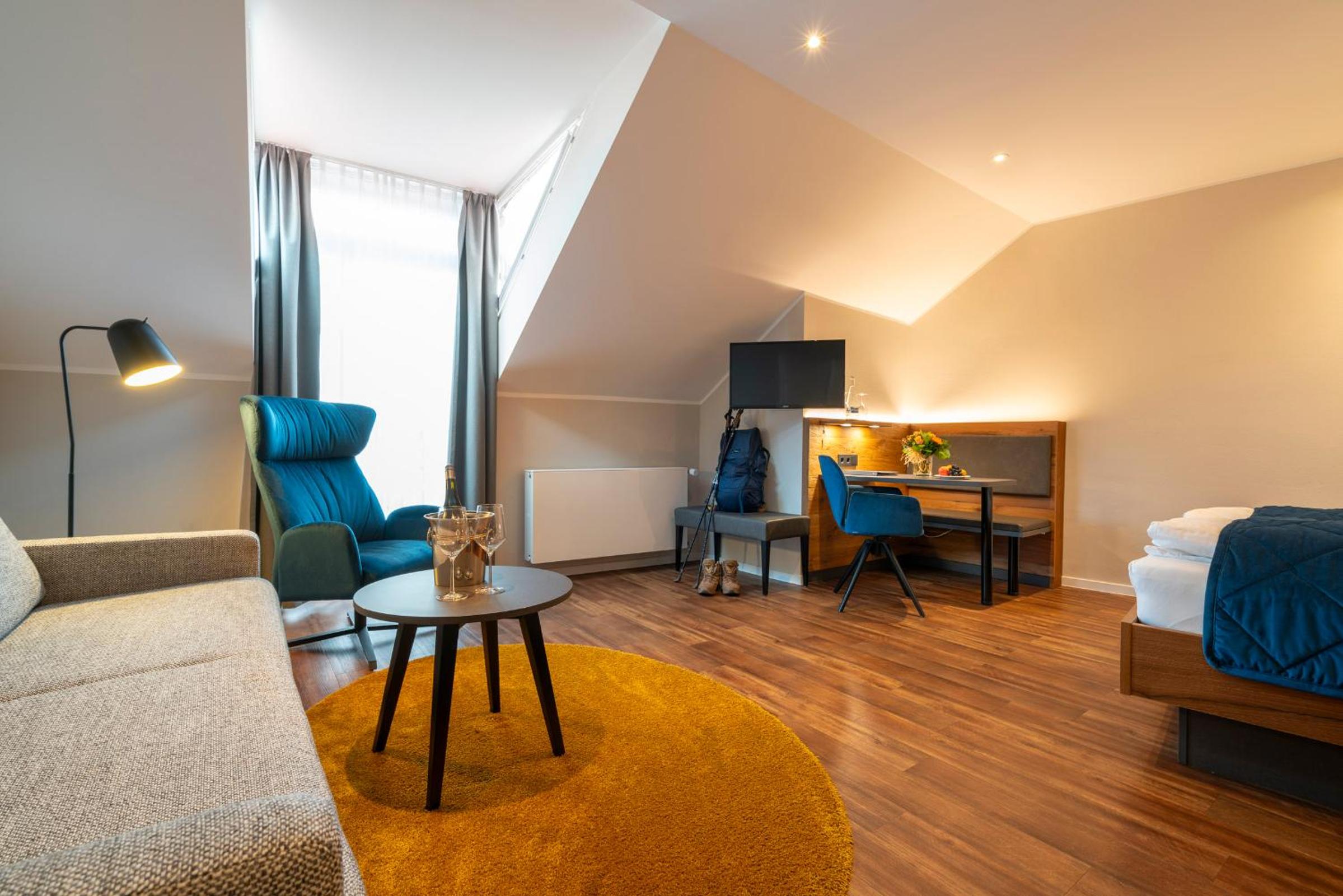 Gutshaus Doppelzimmer mit Balkon photo 3