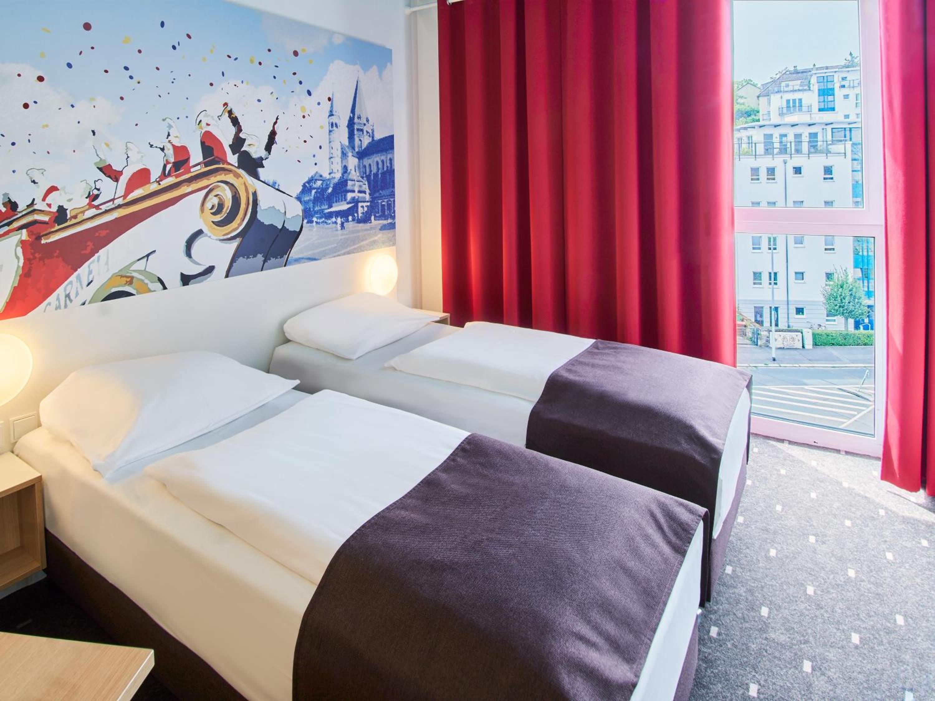 Twin Room - Photo 6