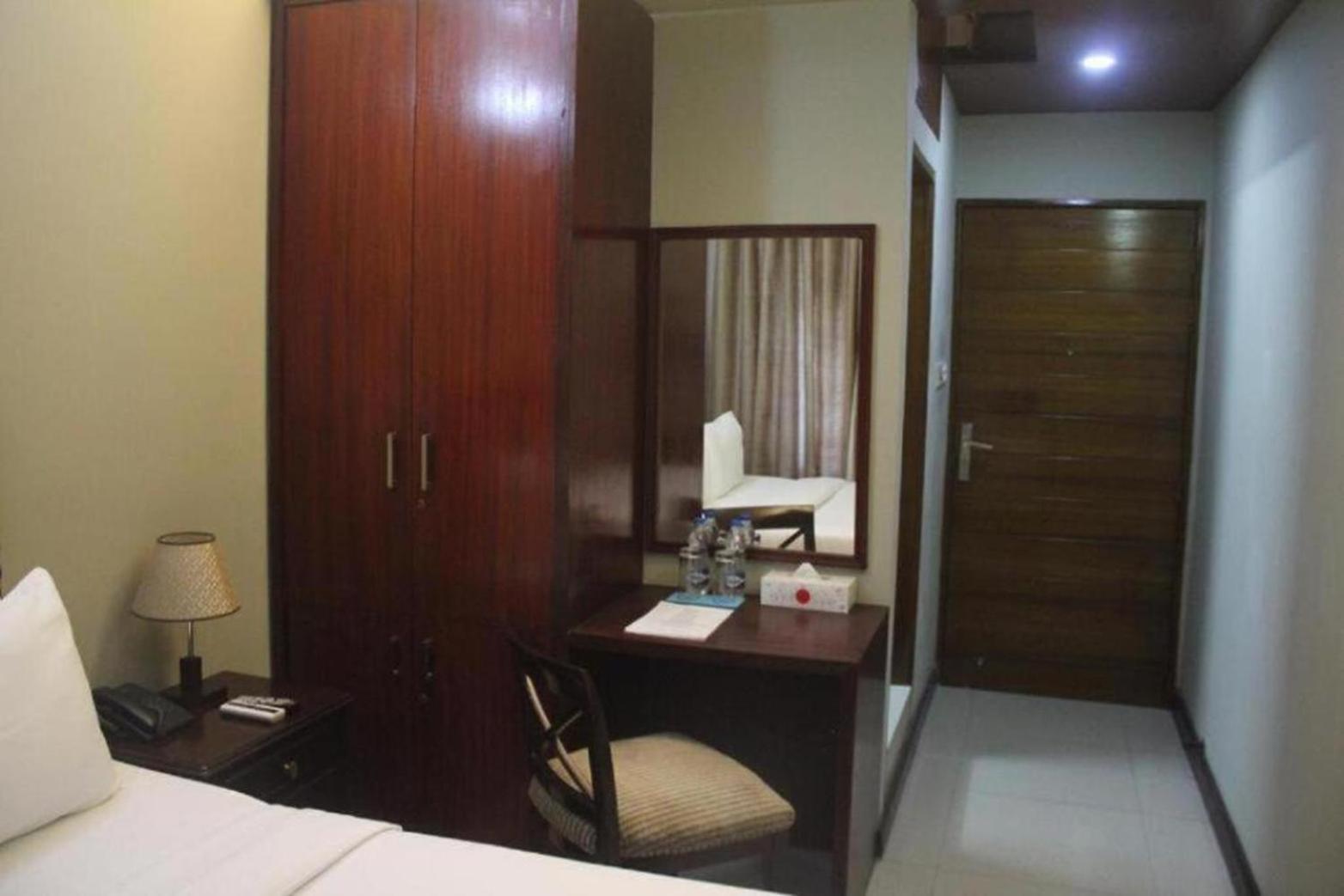 Deluxe Twin Room photo 3