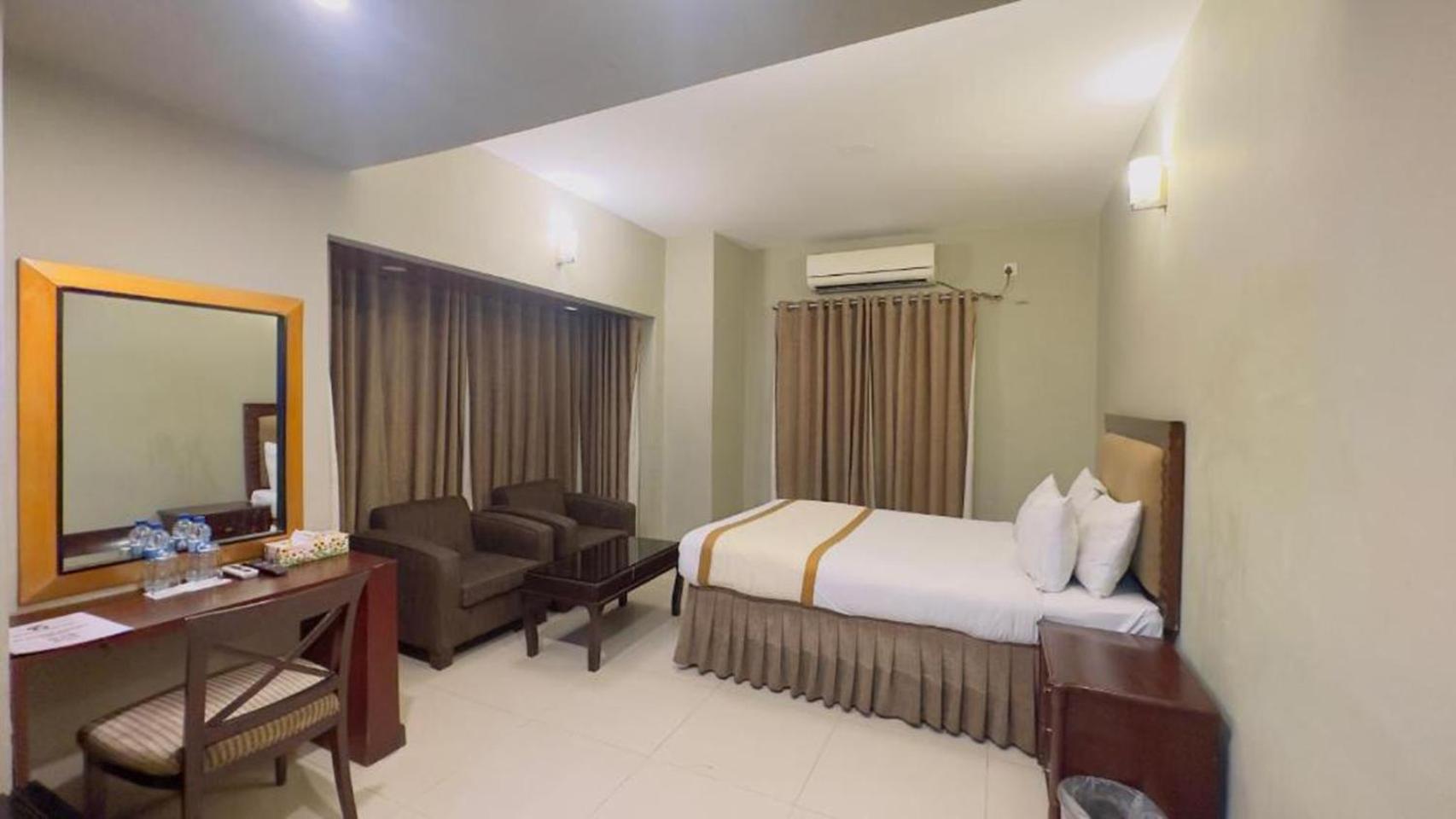 Superior King Room photo 1