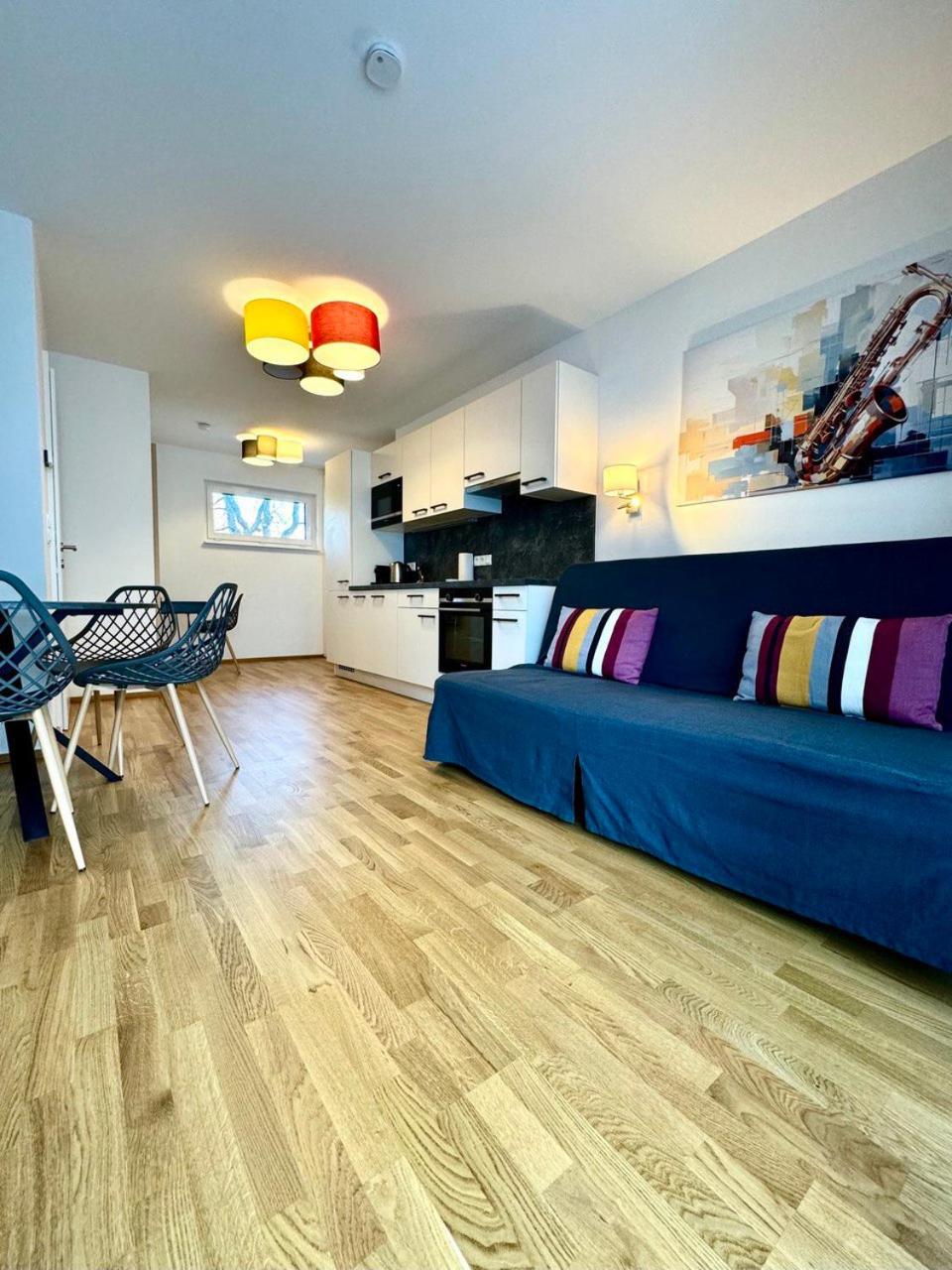 Apartment with Balcony photo 1