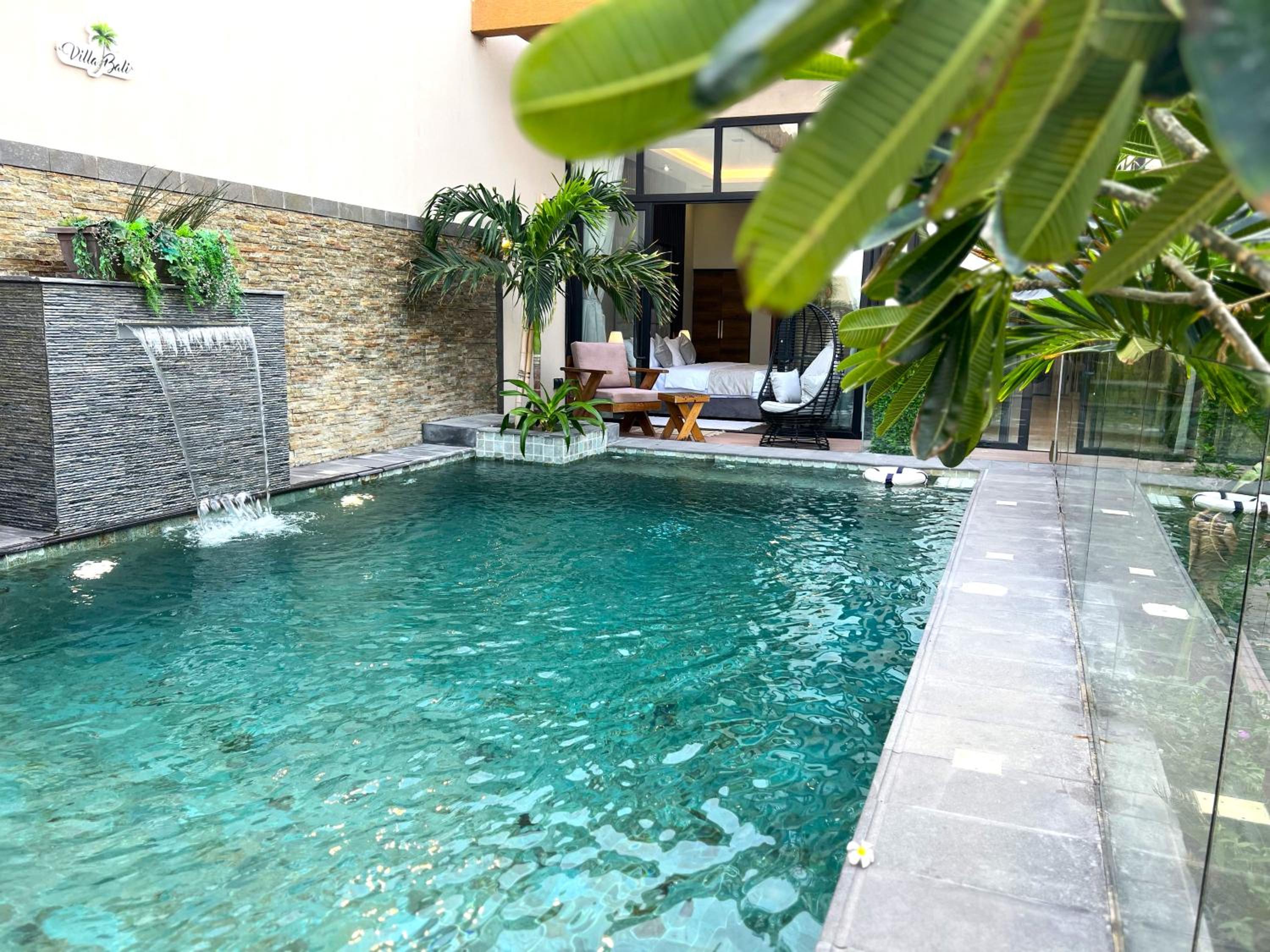 Two-Bedroom Villa - Photo 12