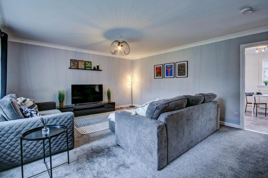 Three-Bedroom House photo 1