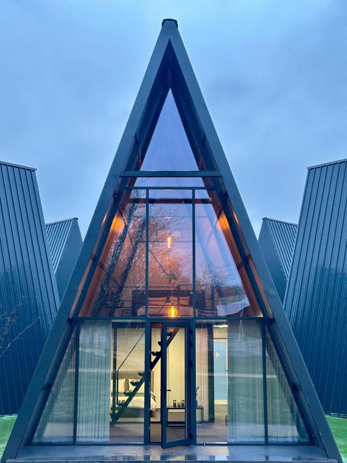 Villa photo 3