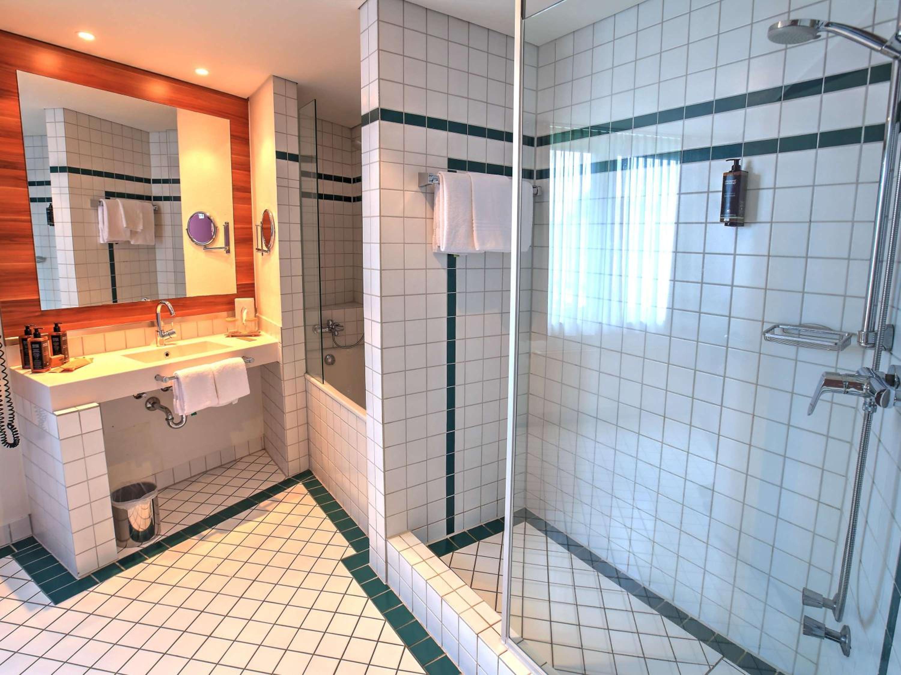 Superior Suite - Photo 4