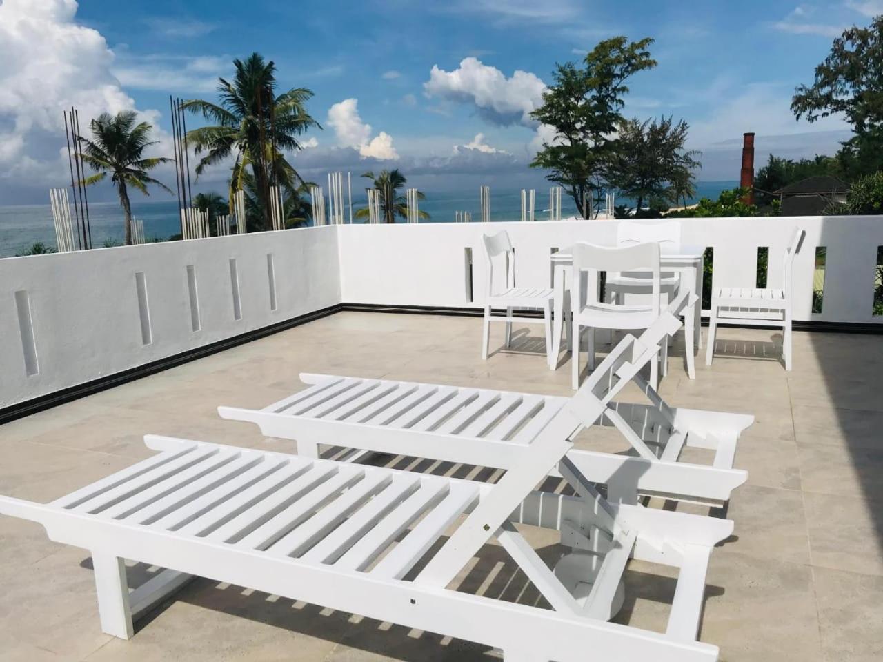 Deluxe Suite with Sea View photo 3