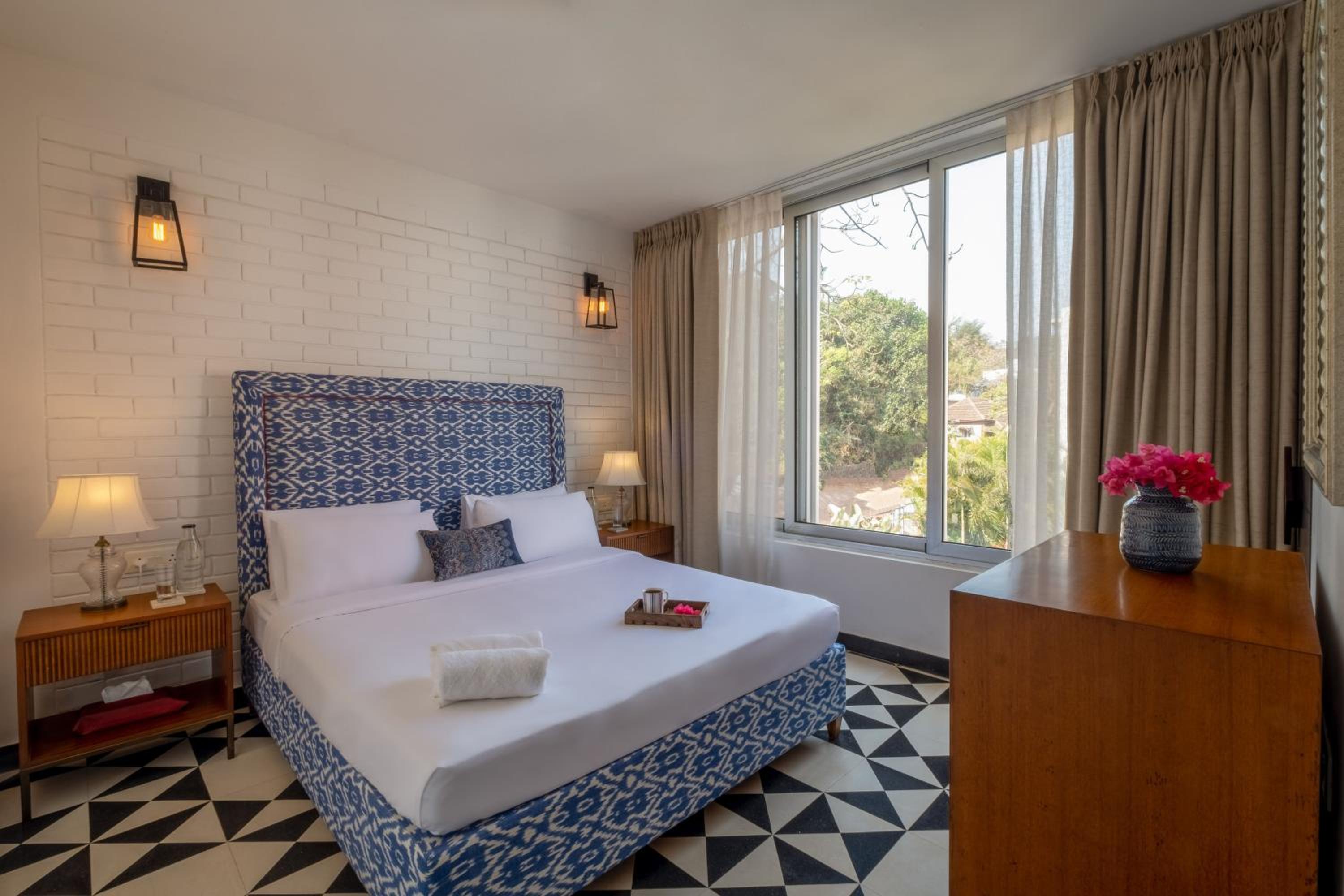 El Arbol 204|Common Pool|Second Floor|Balcony|WiFi|Elevator