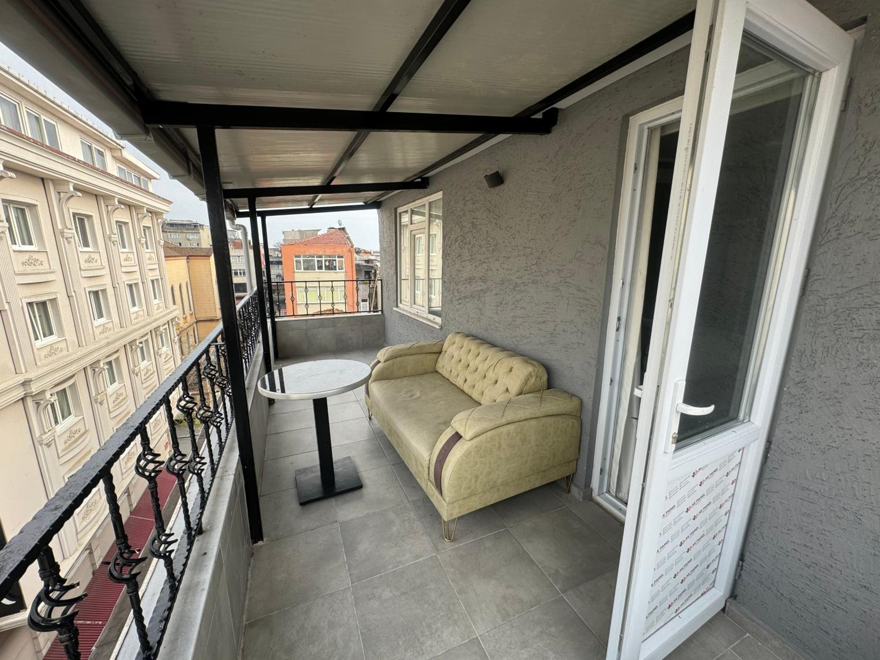 Triple Room with Balcony photo 1