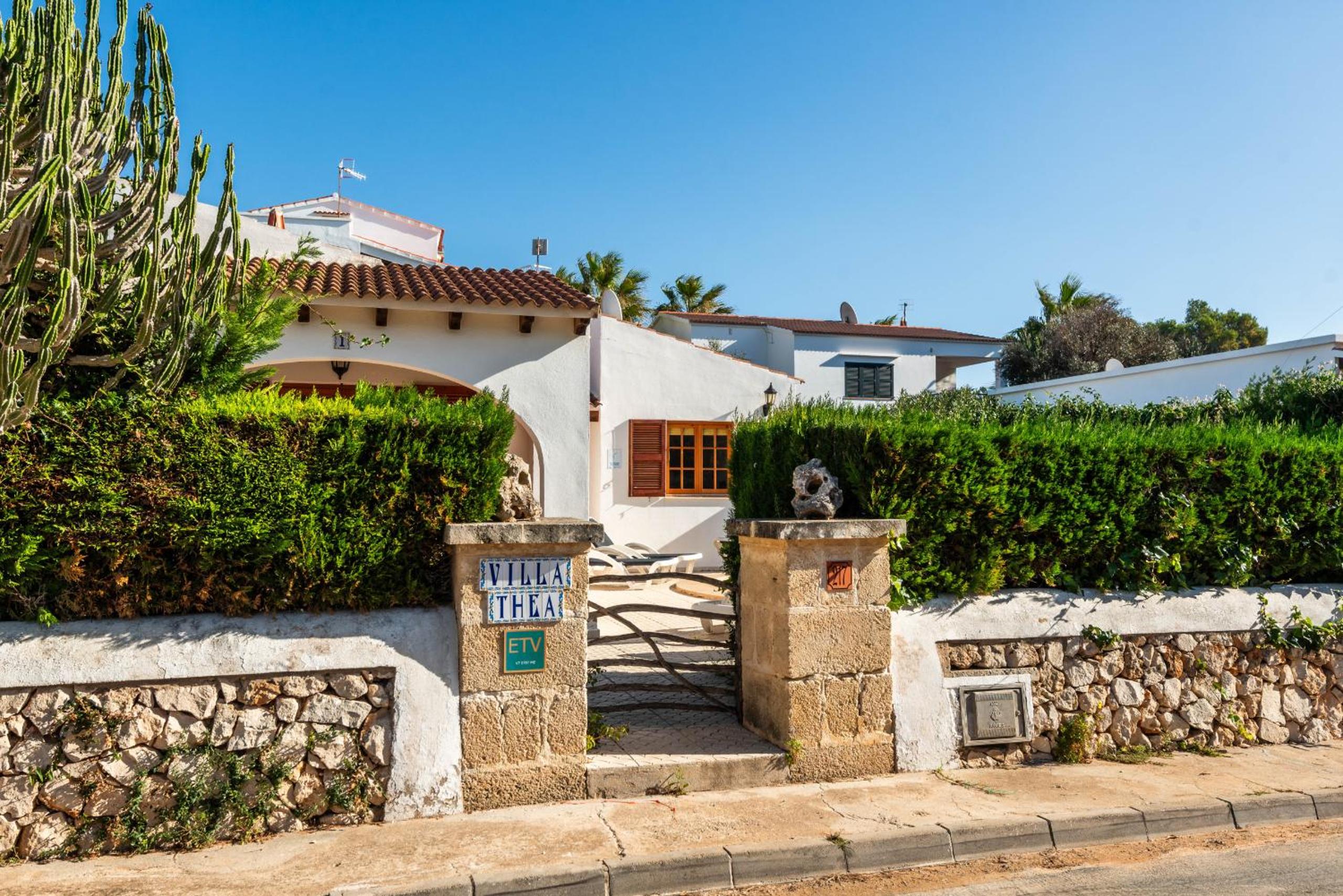 Villa photo 2