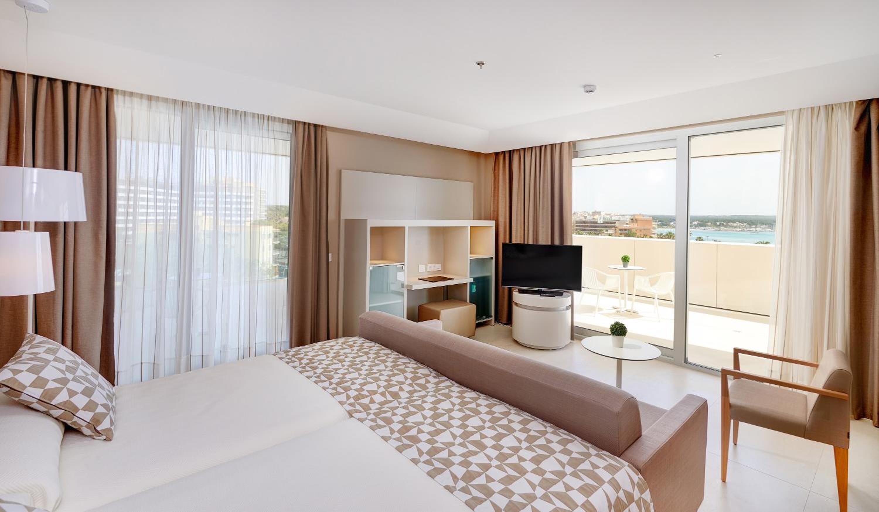 Suite Junior con vista al mar. Suite Junior con vista al mar.