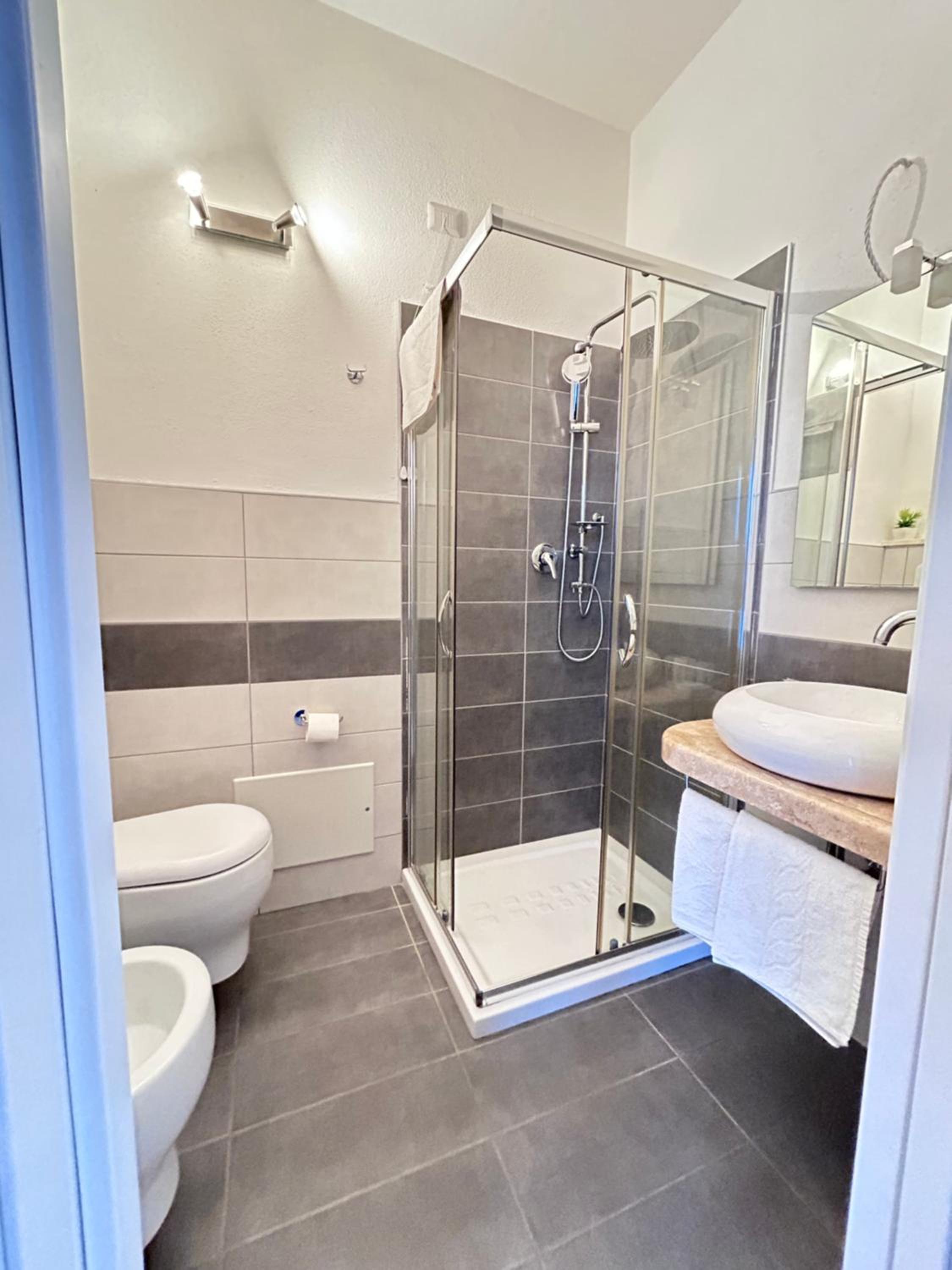 Double Room with Balcony - Photo 39