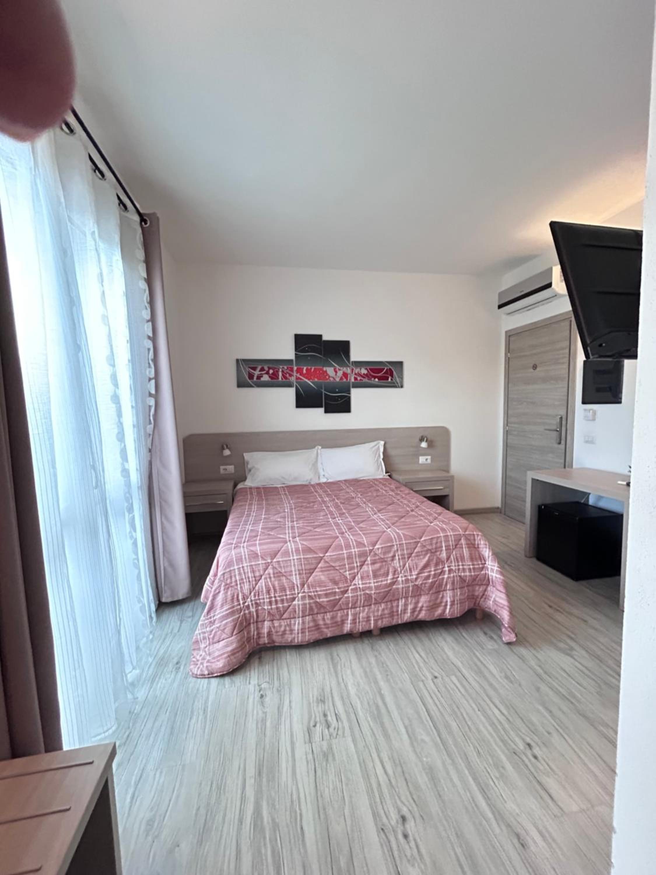 Double Room with Balcony - Photo 38
