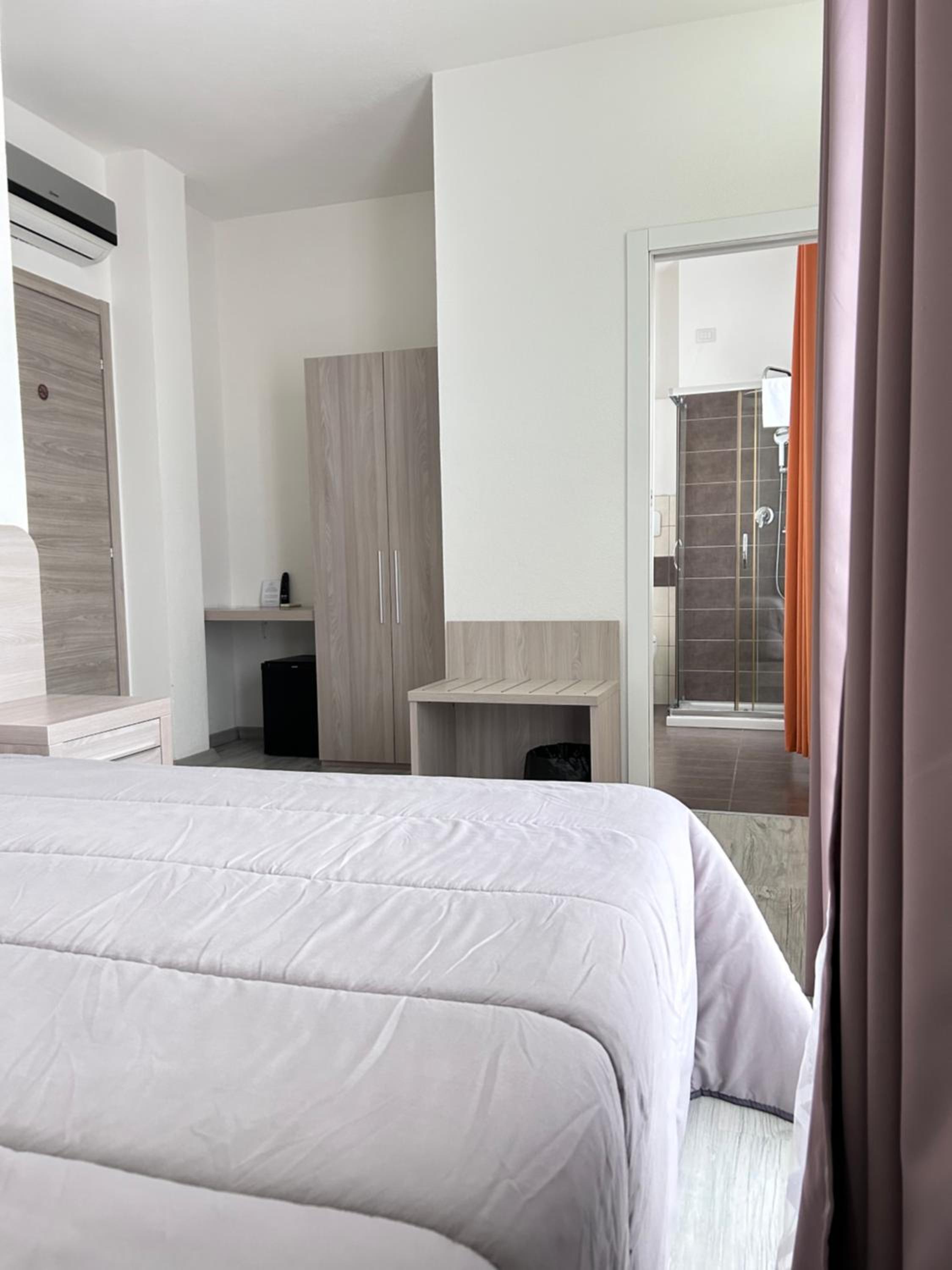 Double Room with Balcony - Photo 30