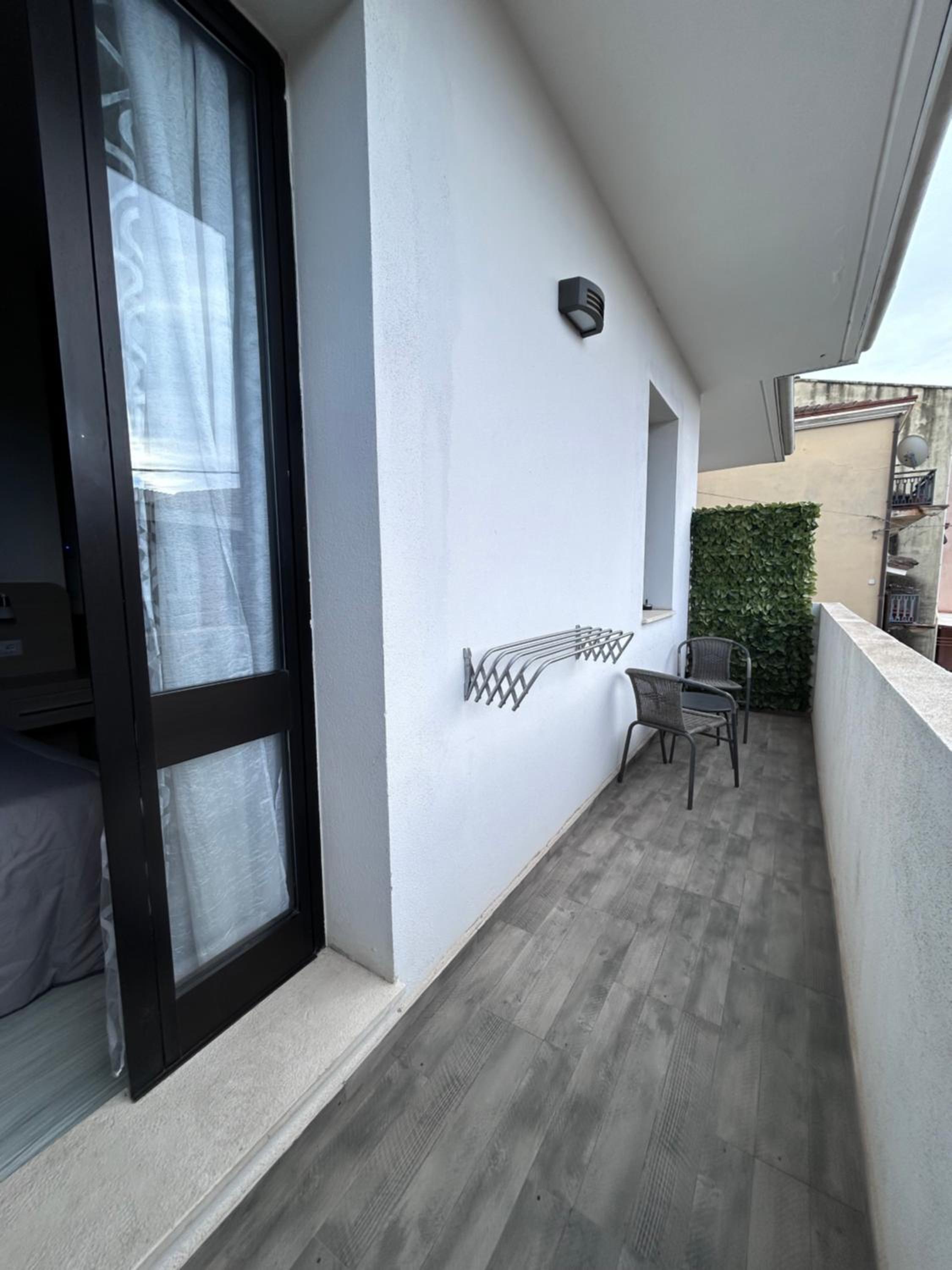 Double Room with Balcony - Photo 28